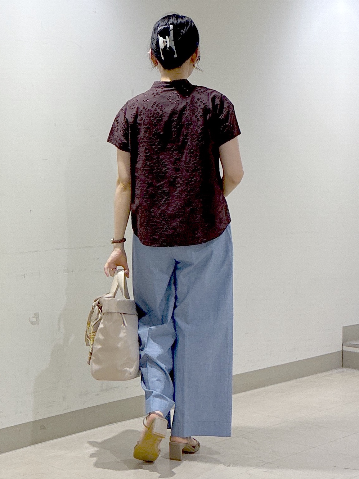  beni_gingerさんの「Reflect｜【通勤◎】カットワーク刺繍レース シャツブラウス」を使ったコーディネート