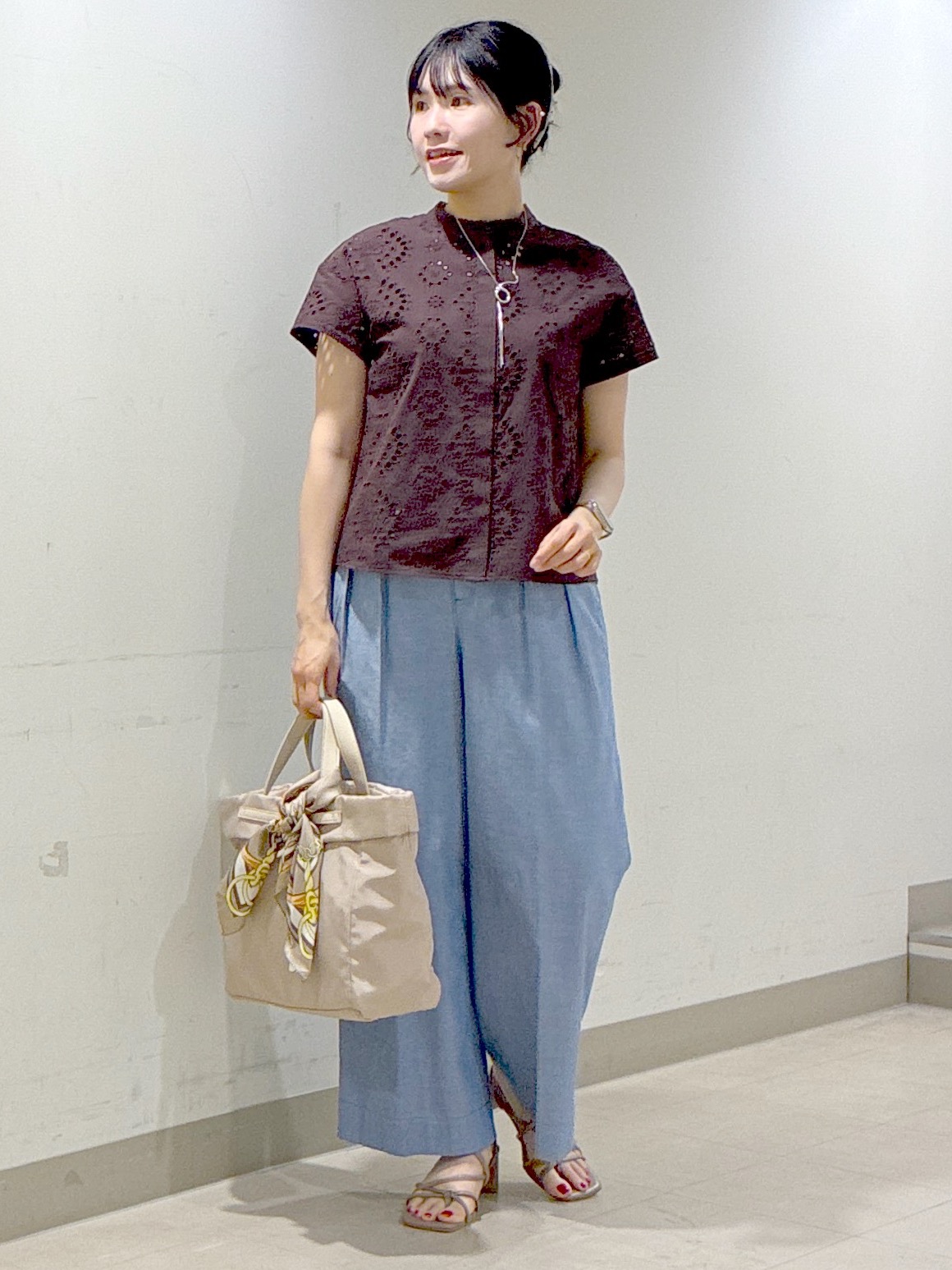  beni_gingerさんの「Reflect｜【通勤◎】カットワーク刺繍レース シャツブラウス」を使ったコーディネート