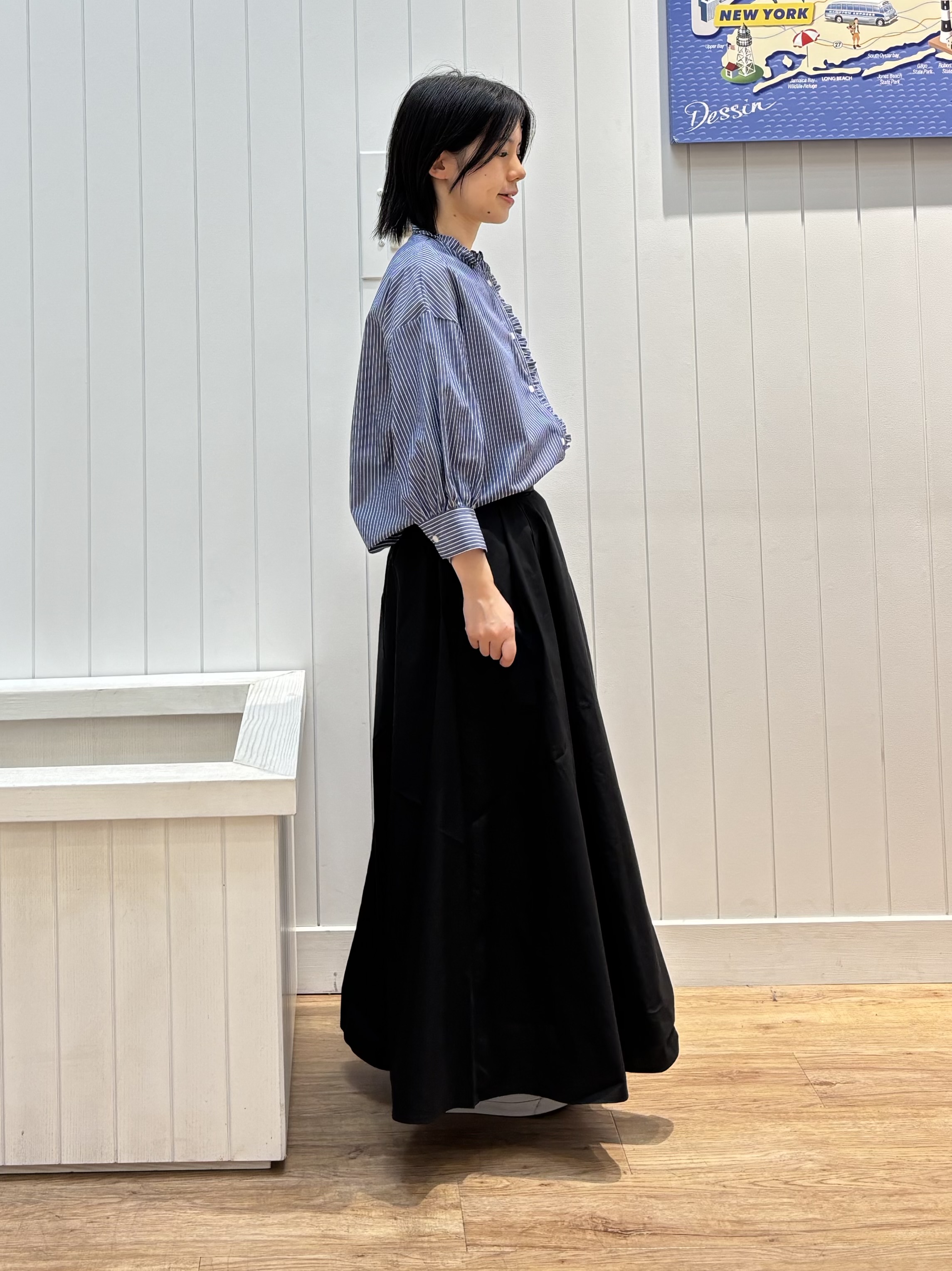OKADAさんの「Dessin｜【UVカット】ストライプフリルブラウス6分袖」を使ったコーディネート