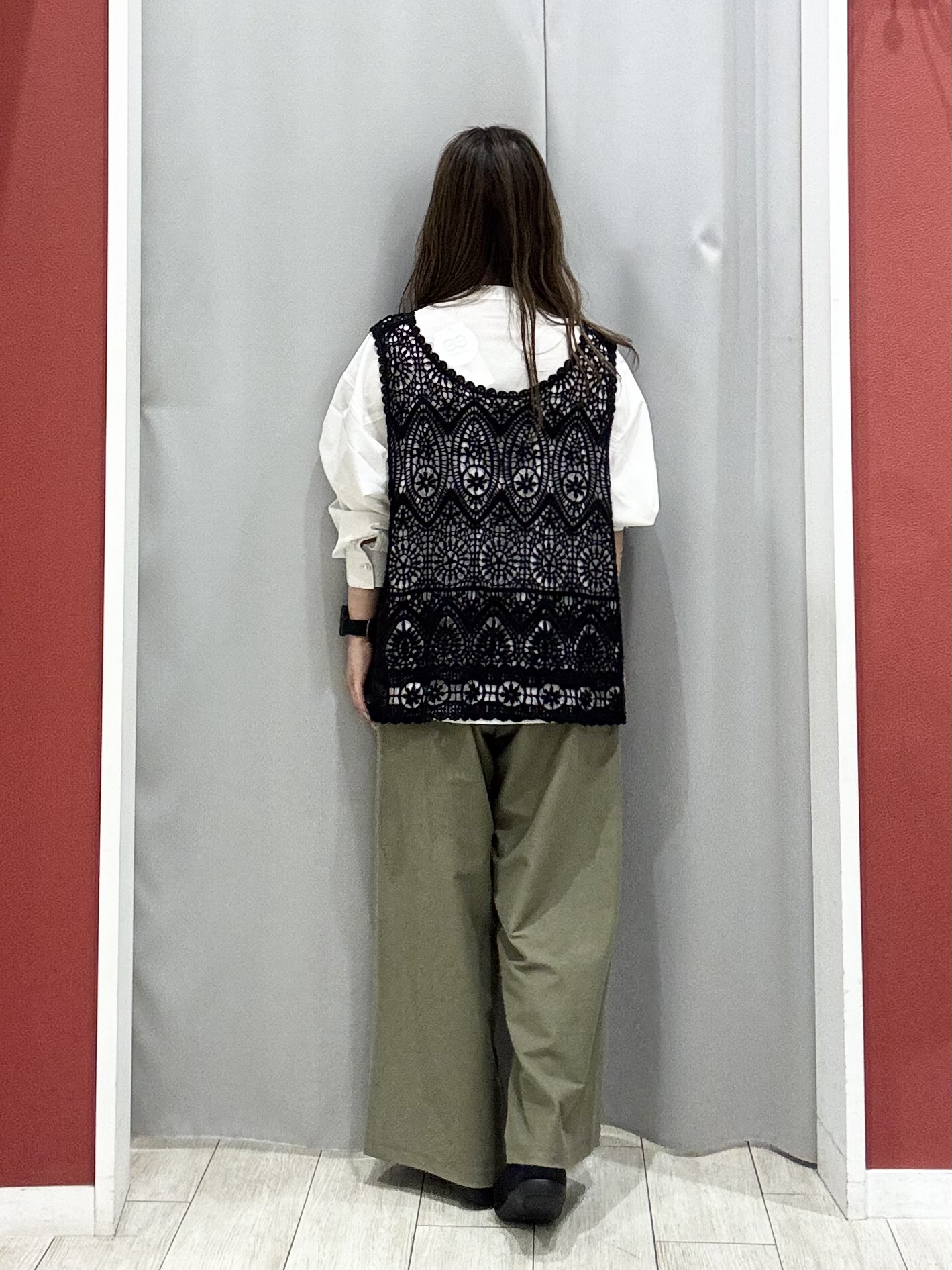 shioさんの「SHOO･LA･RUE｜【通気性〇/S-LL/洗濯機可】さらりと心地よい。ノーカラーシャツ」を使ったコーディネート