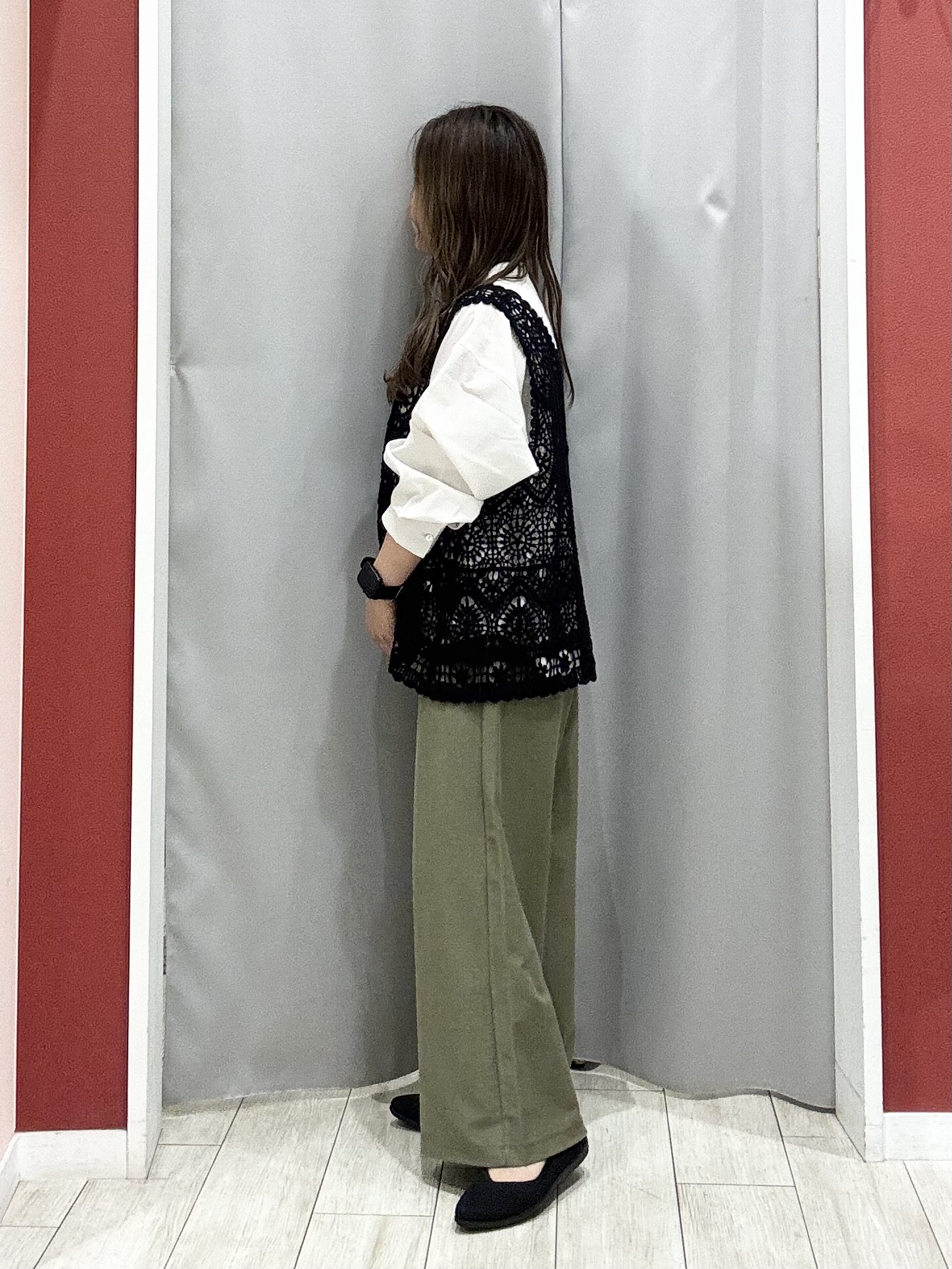 shioさんの「SHOO･LA･RUE｜【通気性〇/S-LL/洗濯機可】さらりと心地よい。ノーカラーシャツ」を使ったコーディネート