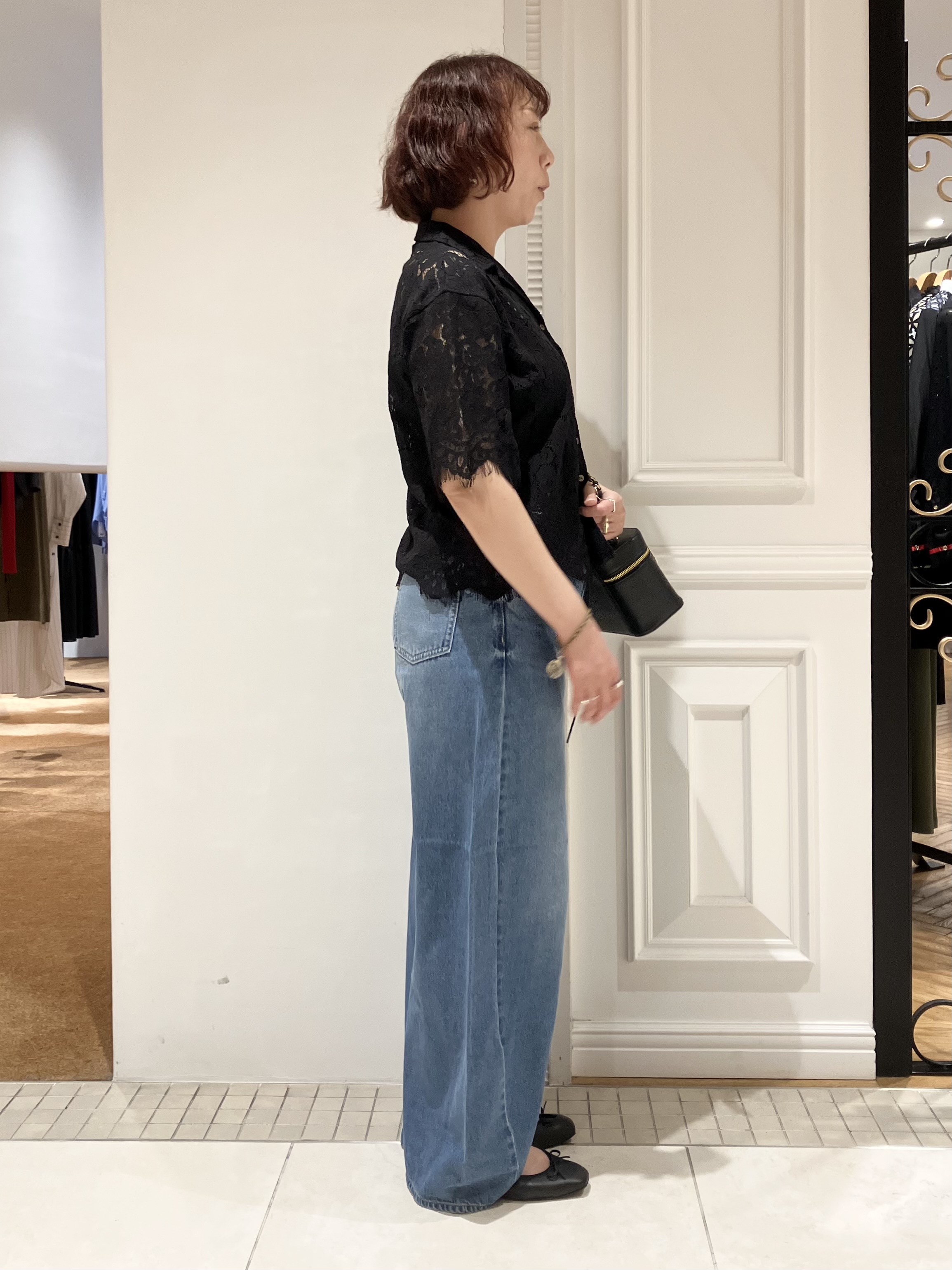 TAJIさんの「DRESSTERIOR｜【ウォッシャブル/羽織りにも便利】シアーコードレースブラウス」を使ったコーディネート