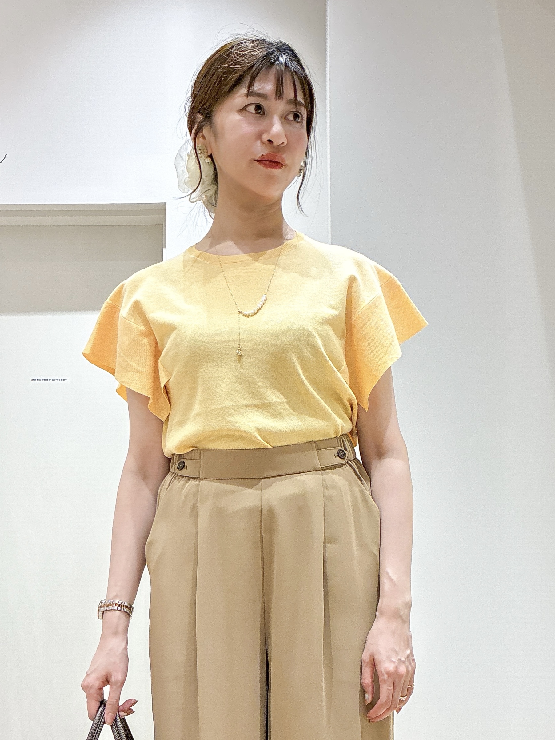 もんちゃんさんの「OPAQUE.CLIP｜『STORY Web7月掲載』ドライタッチラメニット《UV／洗える／6col》」を使ったコーディネート