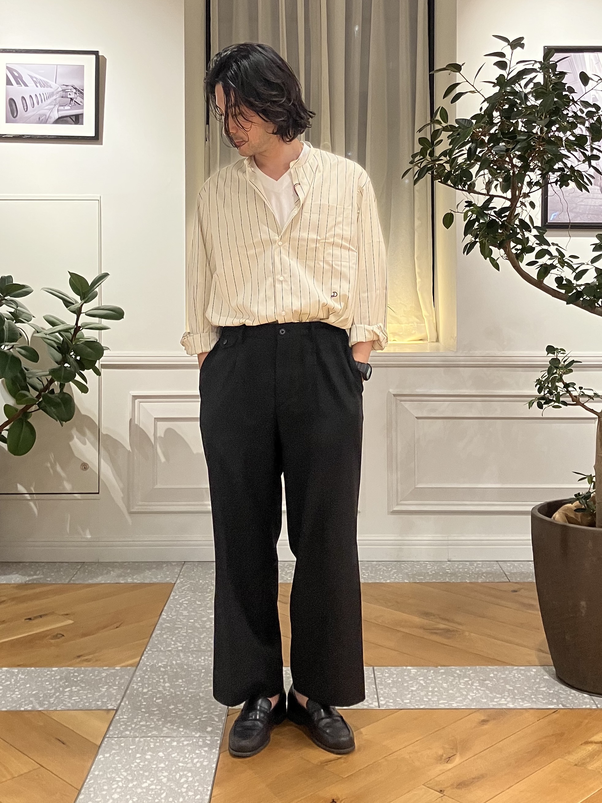 junyaさんの「DRESSTERIOR｜バンドカラー ストライプシャツ」を使ったコーディネート