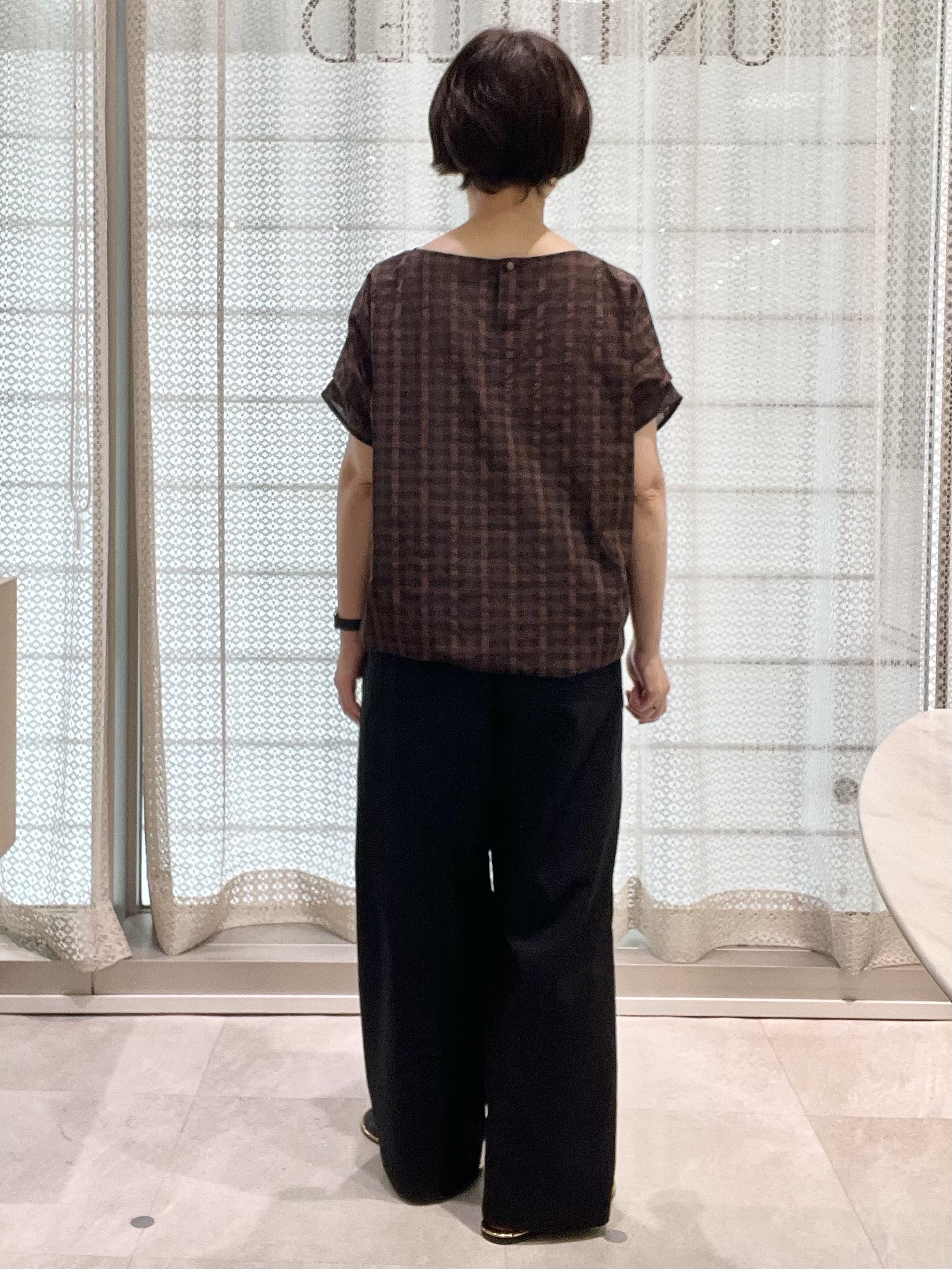 ymさんの「UNTITLED｜シアーチェックブラウス」を使ったコーディネート