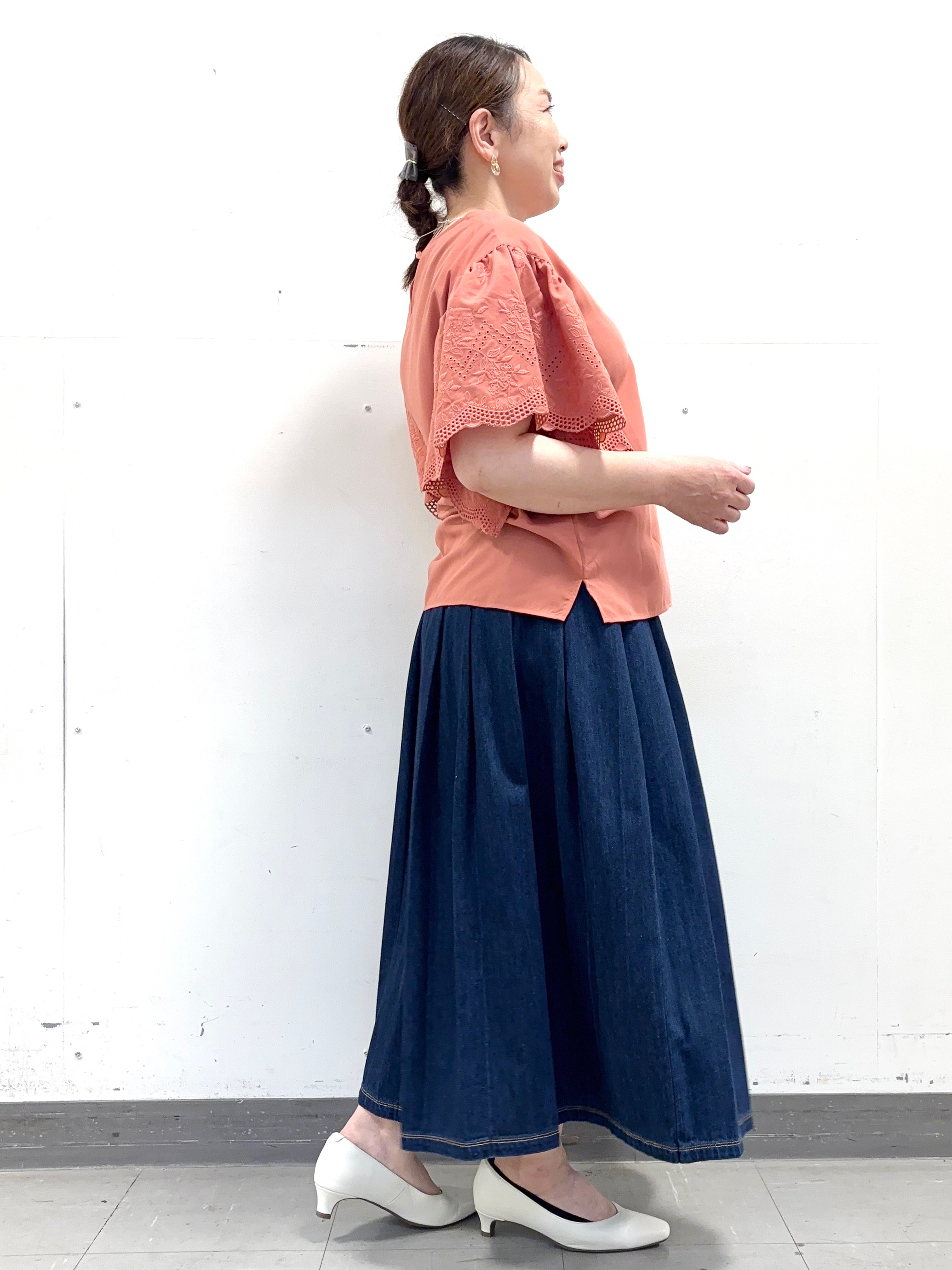 keiさんの「Reflect｜【通勤◎】スカラップレーススリーブ ブラウス」を使ったコーディネート