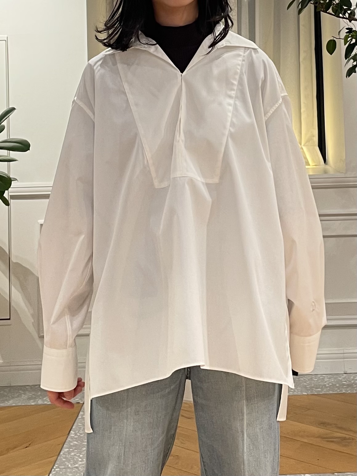 Lilyさんの「DRESSTERIOR｜【接触冷感/UVカット/着回し】スキッパーブラウス」を使ったコーディネート