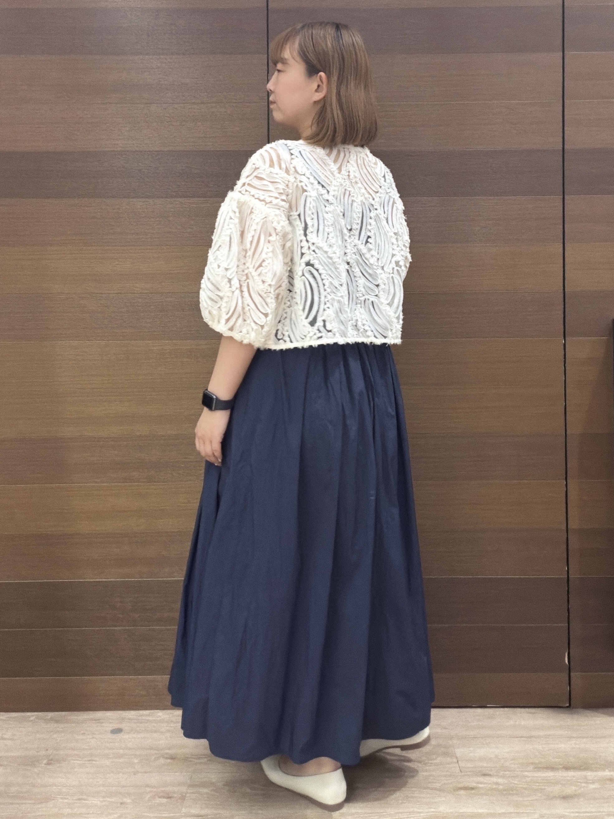 yumeさんの「OPAQUE.CLIP｜立体レースボリュームスリーブブラウス【洗える】」を使ったコーディネート