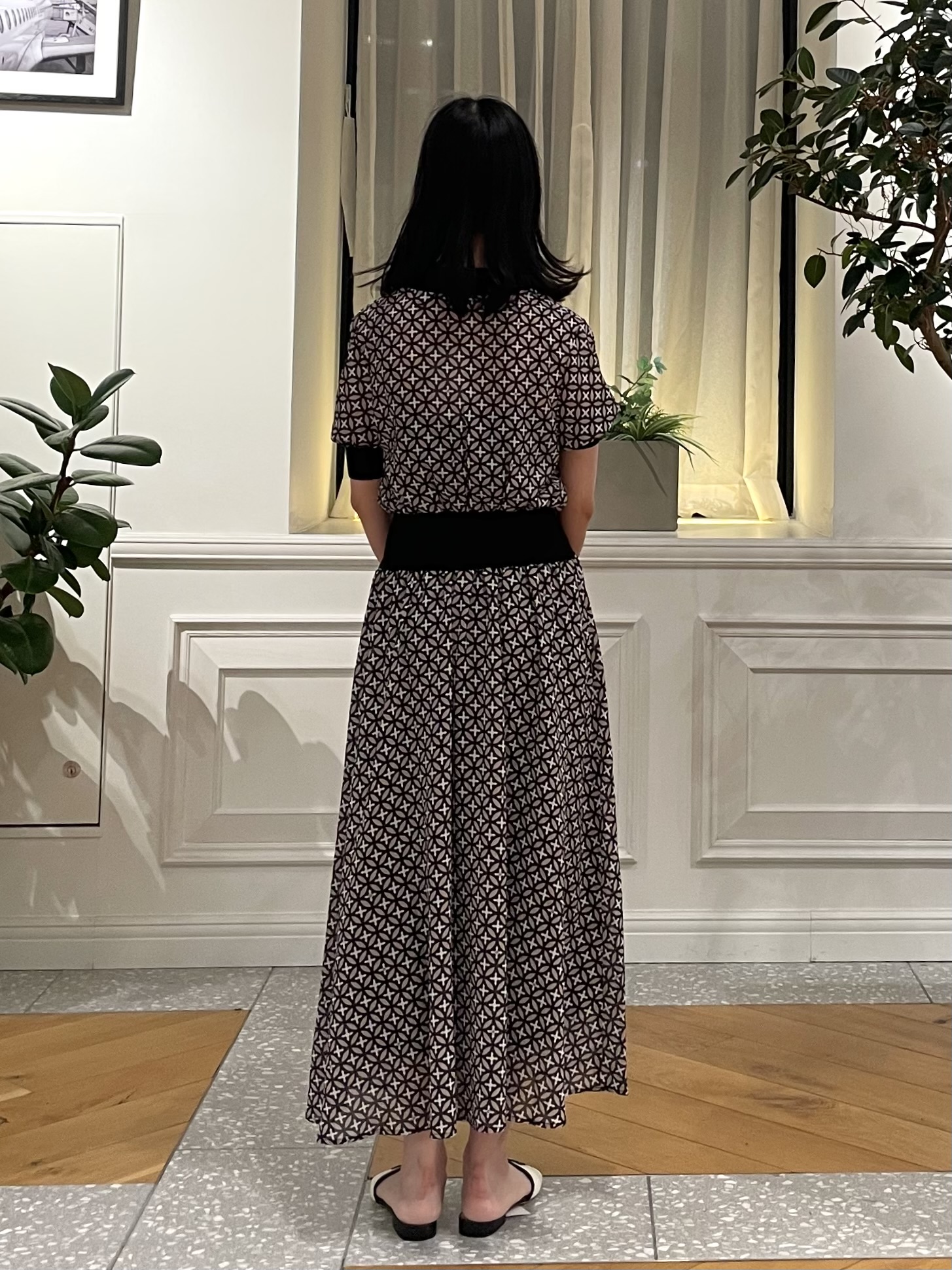 Lilyさんの「DRESSTERIOR｜【再入荷/otonaMUSE5月号掲載/ウォッシャブル】オーバーラップサークル シアードレス」を使ったコーディネート