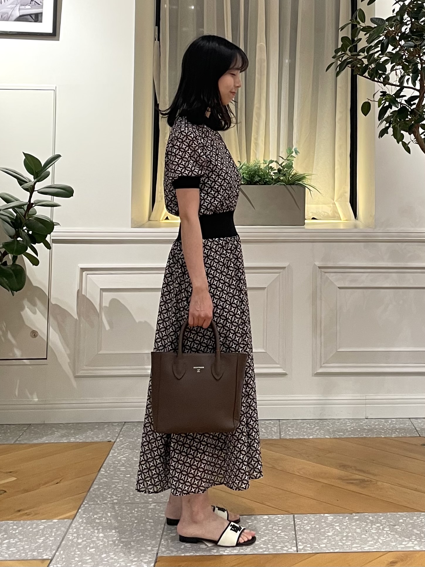 Lilyさんの「DRESSTERIOR｜【再入荷/otonaMUSE5月号掲載/ウォッシャブル】オーバーラップサークル シアードレス」を使ったコーディネート