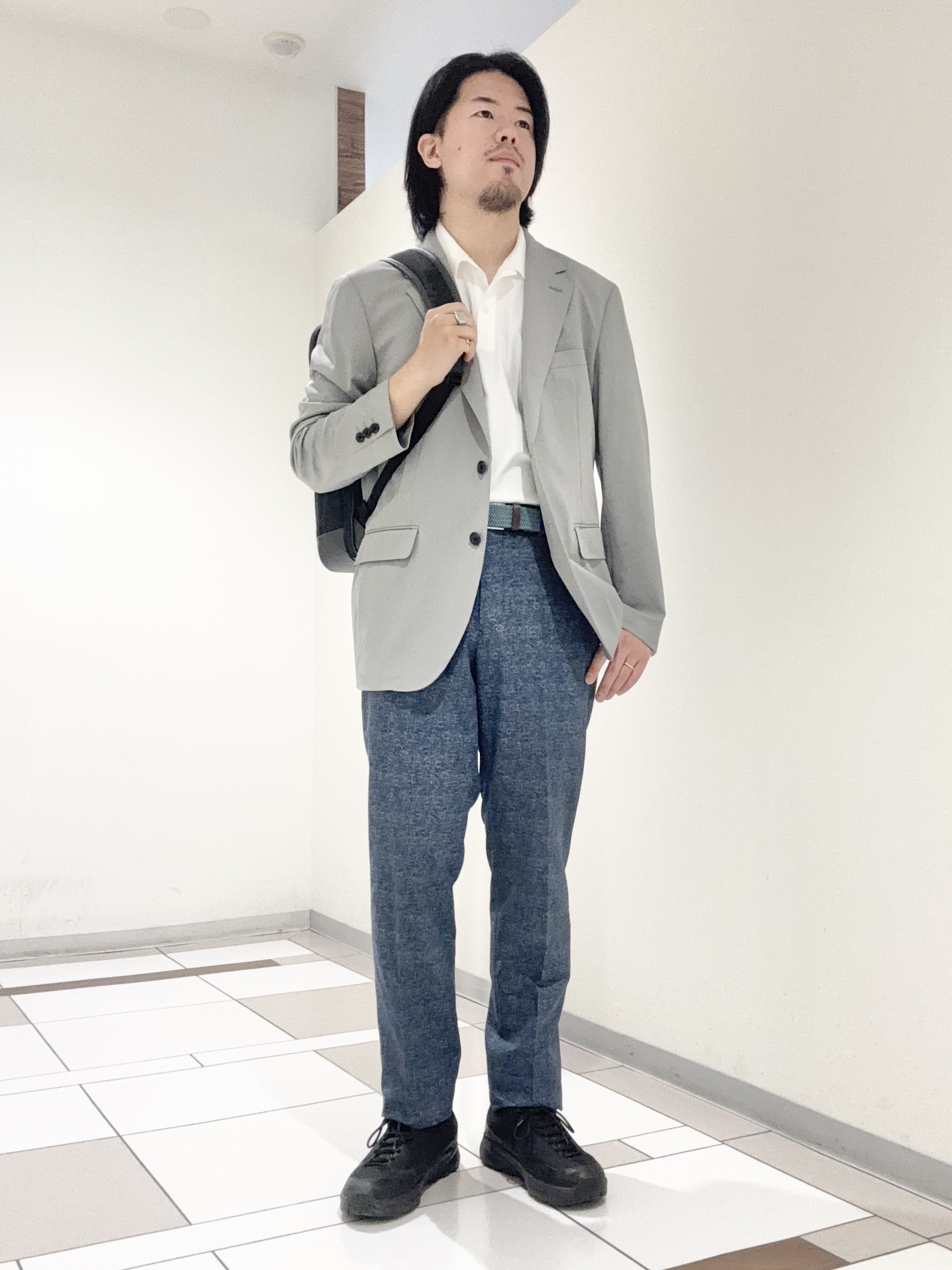 及川さんの「TAKEO KIKUCHI｜【360&deg;ストレッチ／軽量】None Of Stress ライト ジャケット（セットアップ対応）」を使ったコーディネート