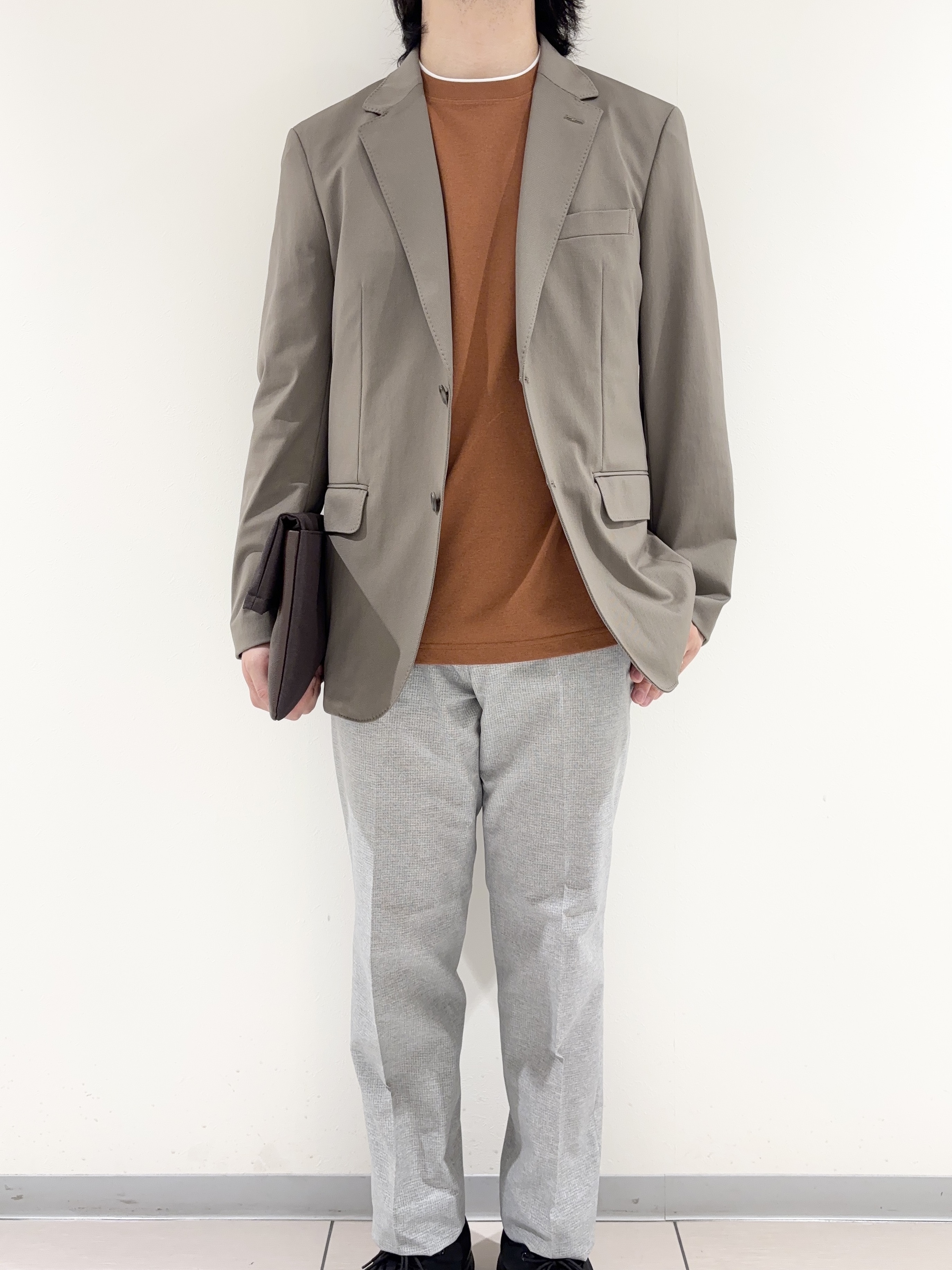 及川さんの「TAKEO KIKUCHI｜【360&deg;ストレッチ／軽量】None Of Stress ライト ジャケット（セットアップ対応）」を使ったコーディネート
