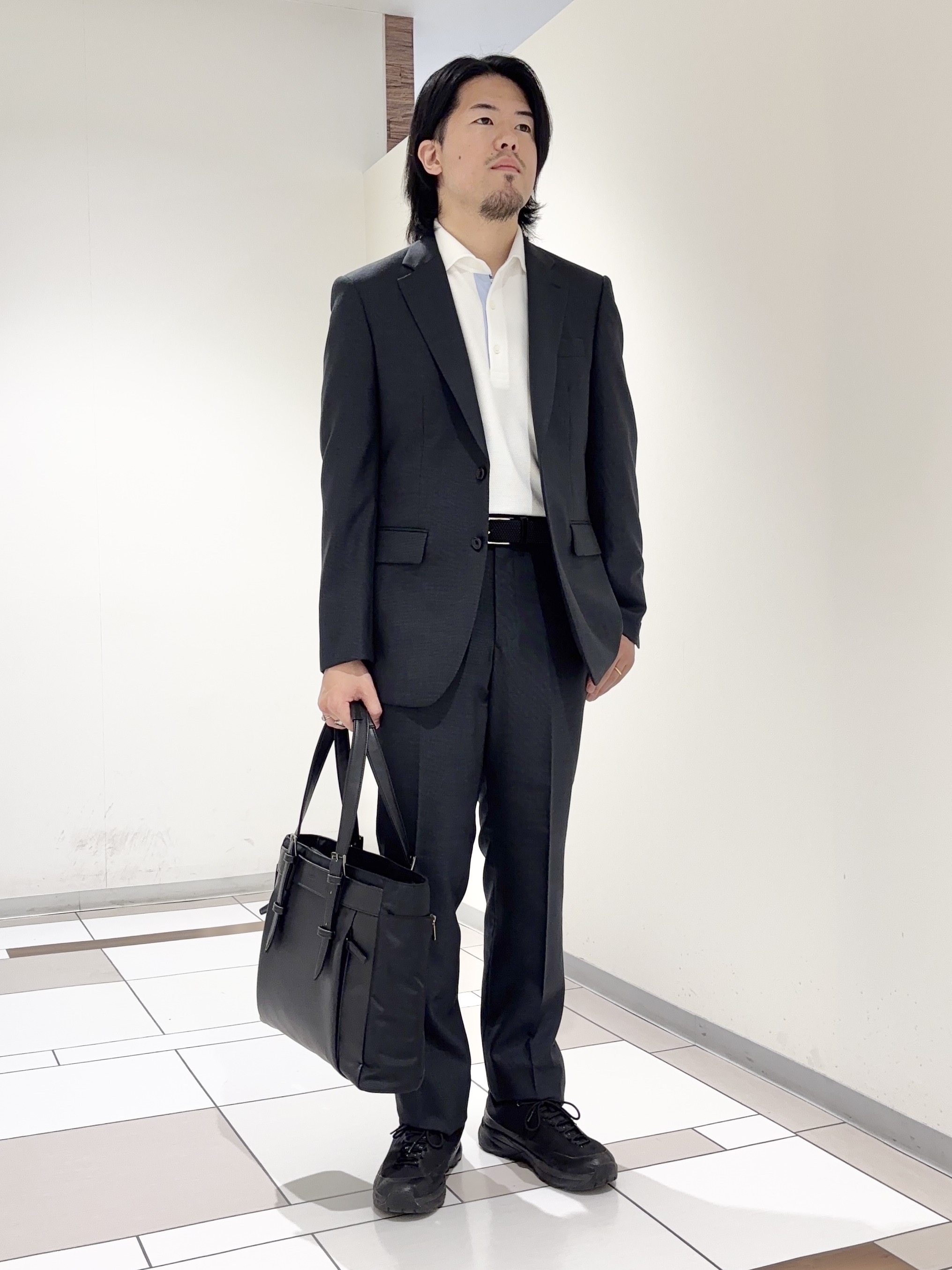 及川さんの「TAKEO KIKUCHI｜シャイニーシャークピンヘッド スーツ/3ピース対応可」を使ったコーディネート