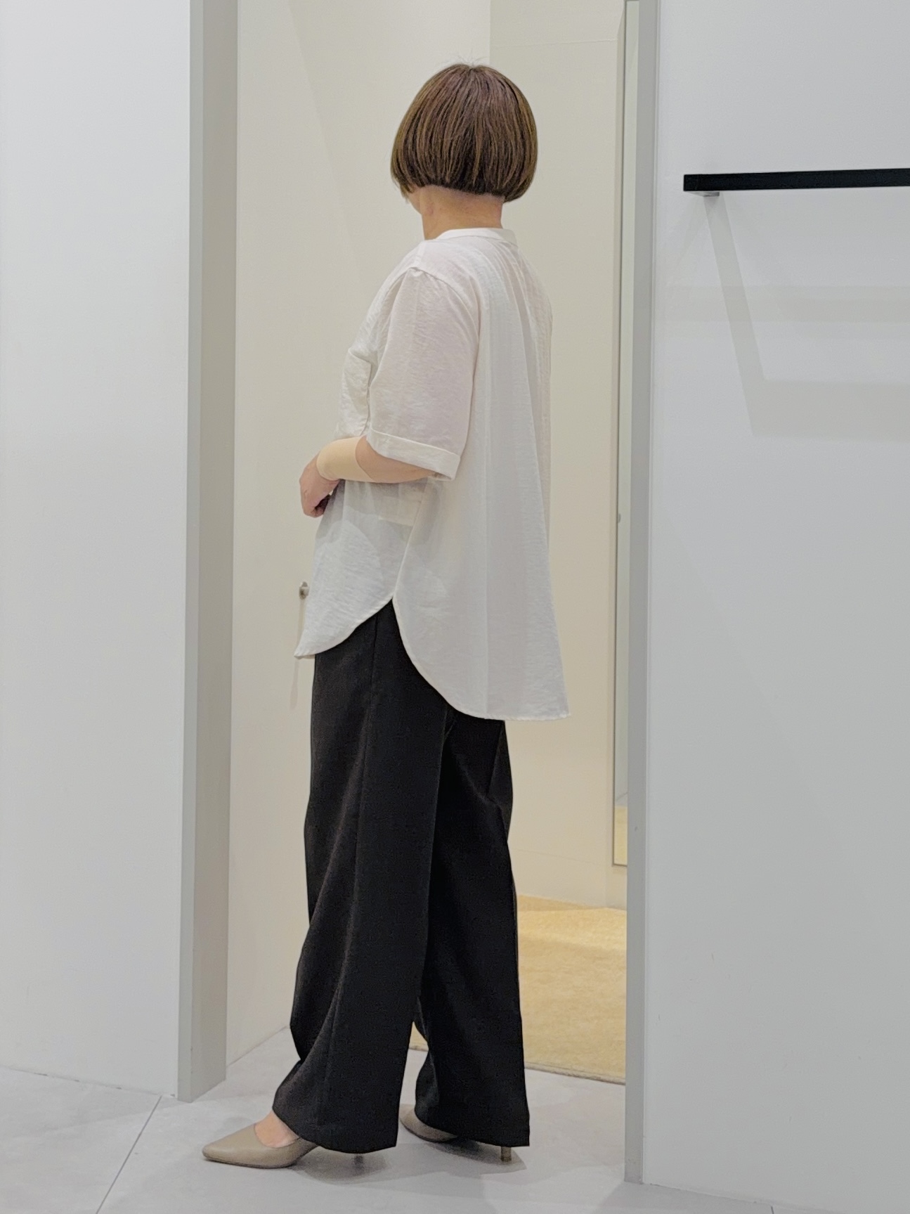 タナさんの「THE SHOP TK｜【M-XL/さりげなく二の腕カバー】5分袖Wポケットシャツ」を使ったコーディネート