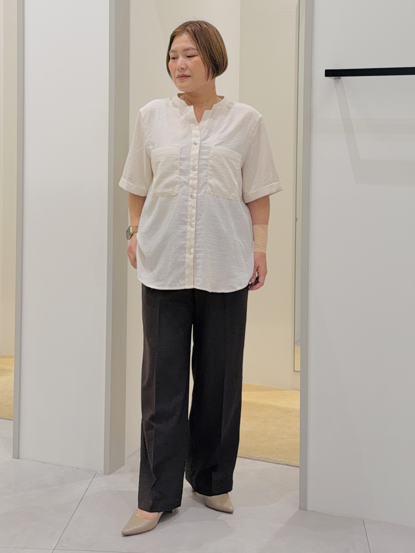 タナさんの「THE SHOP TK｜【M-XL/さりげなく二の腕カバー】5分袖Wポケットシャツ」を使ったコーディネート