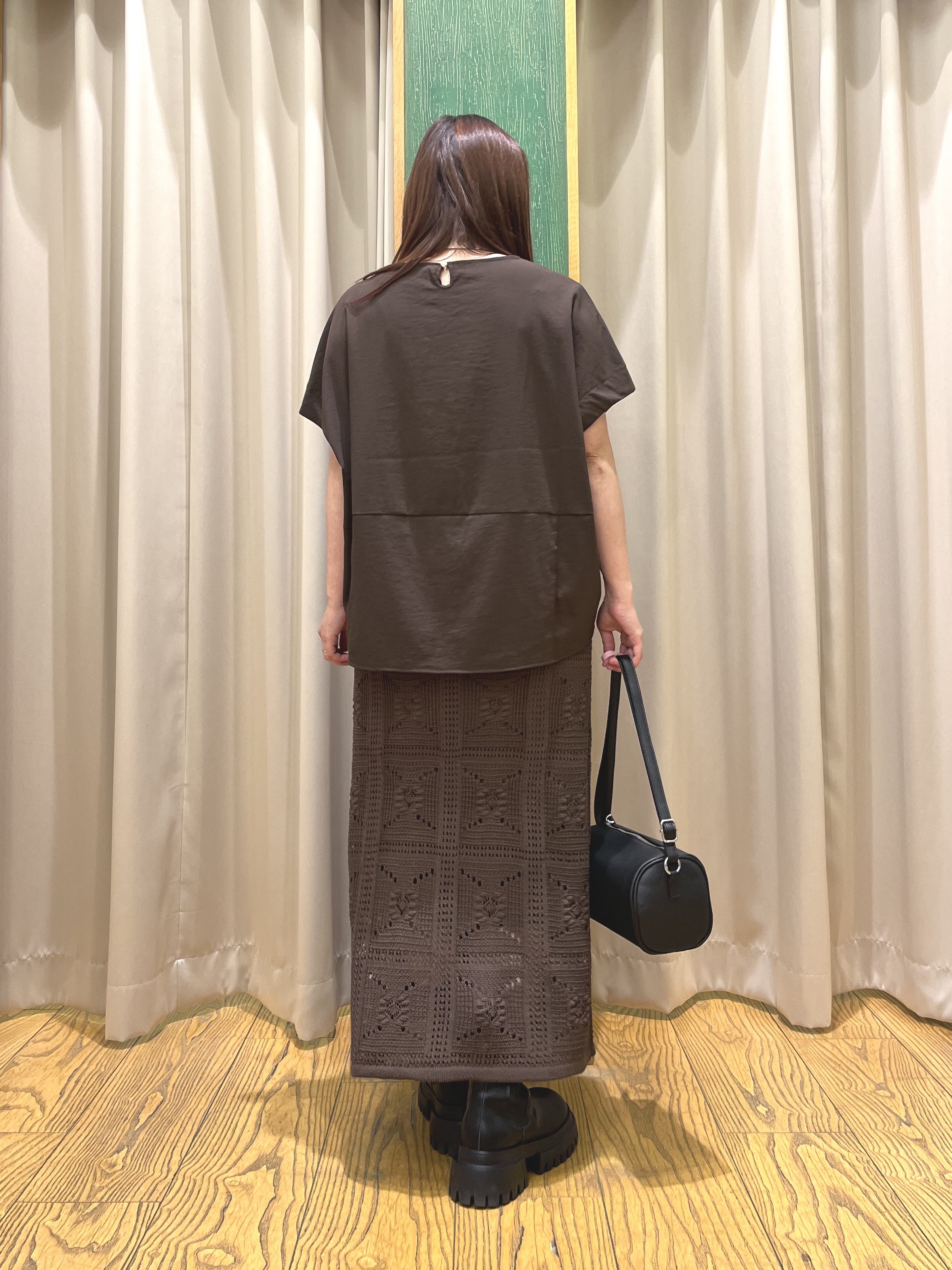 ゆっきーさんの「SHOO･LA･RUE｜【洗濯機可/セットアップ可】軽凛(かろりん) シンプル上品 ひんやり切替コクーントップス」を使ったコーディネート