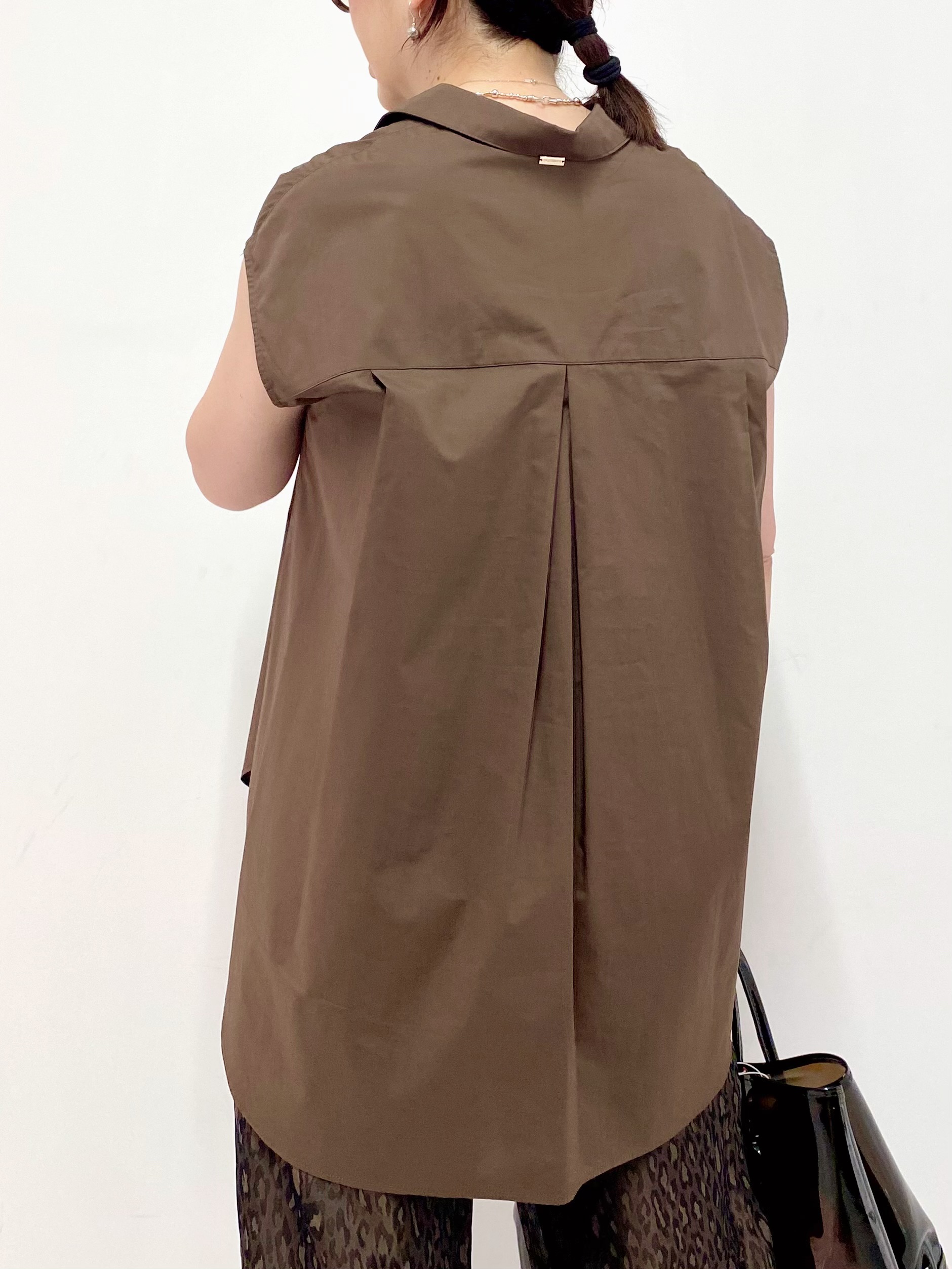 Sawaguchiさんの「DRESSTERIOR｜フレンチスリーブ スキッパーブラウス」を使ったコーディネート