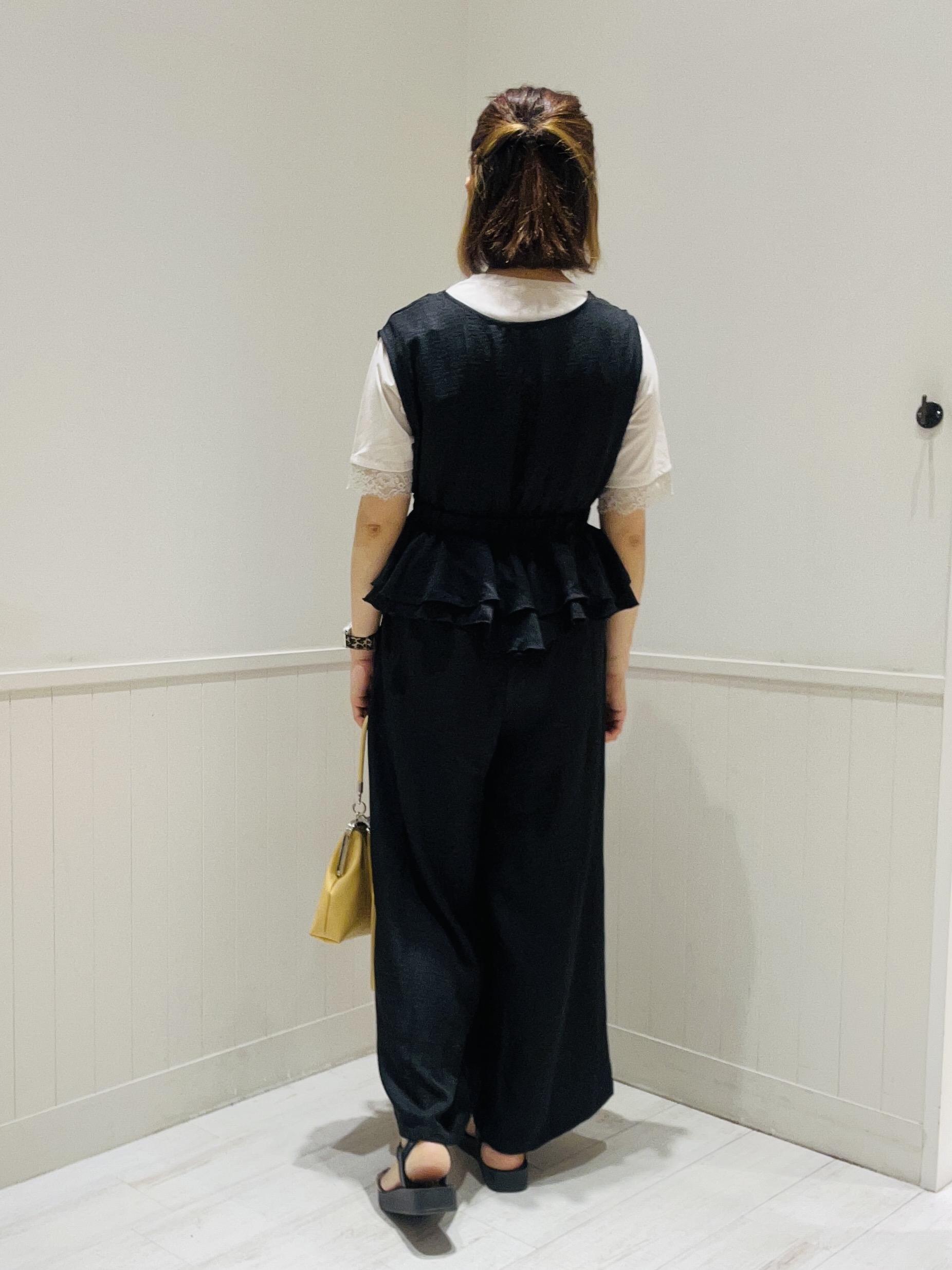 Kyonさんの「SHOO･LA･RUE｜【ひんやり/UV/S-LL】柄アソート お袖レースが旬顔 上品に決まる大人Tシャツ」を使ったコーディネート