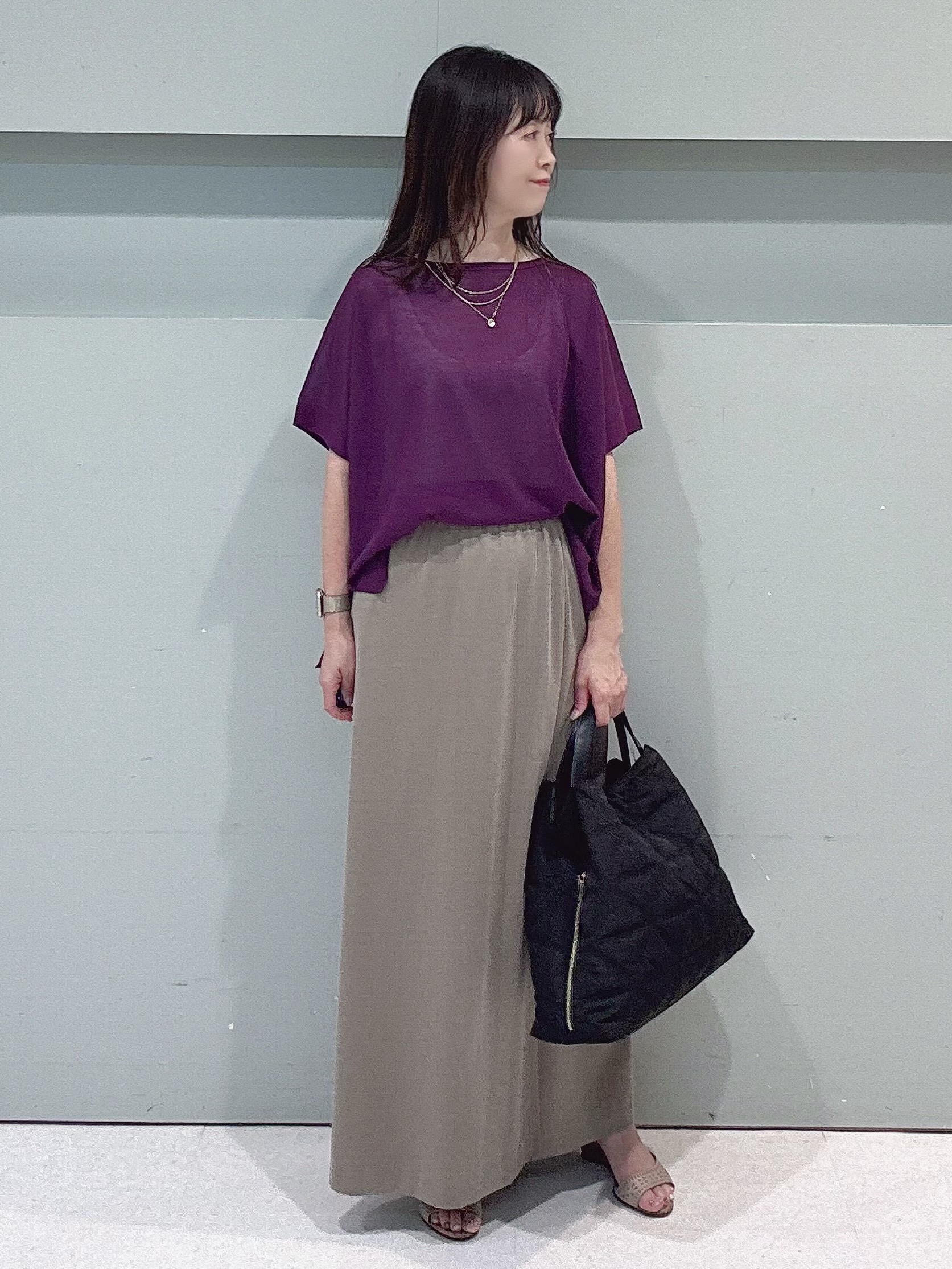 makiさんの「UNTITLED｜【アンサンブル可/品のある透け感】Tシャツ風ニットトップス」を使ったコーディネート