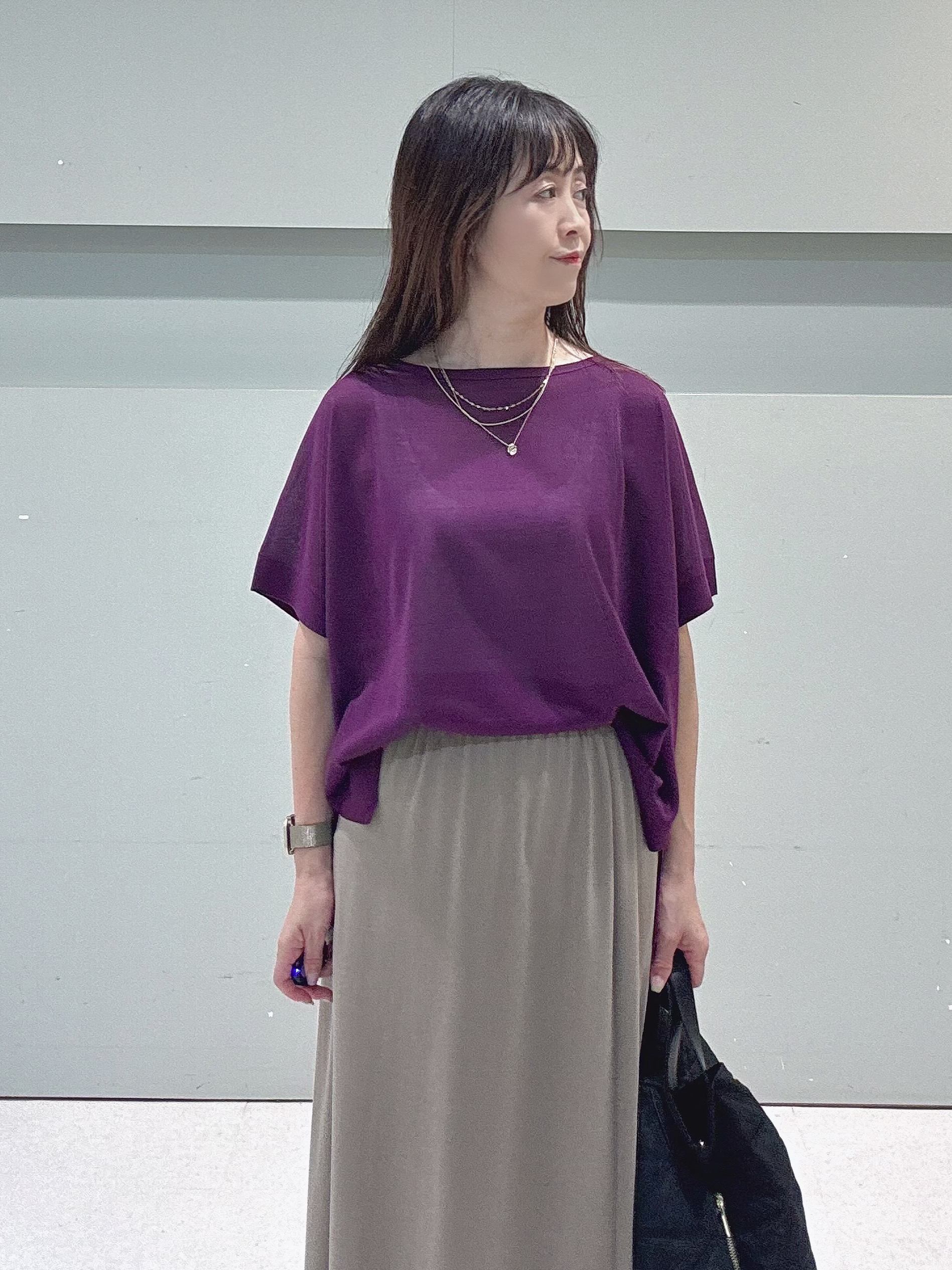 makiさんの「UNTITLED｜【アンサンブル可/品のある透け感】Tシャツ風ニットトップス」を使ったコーディネート