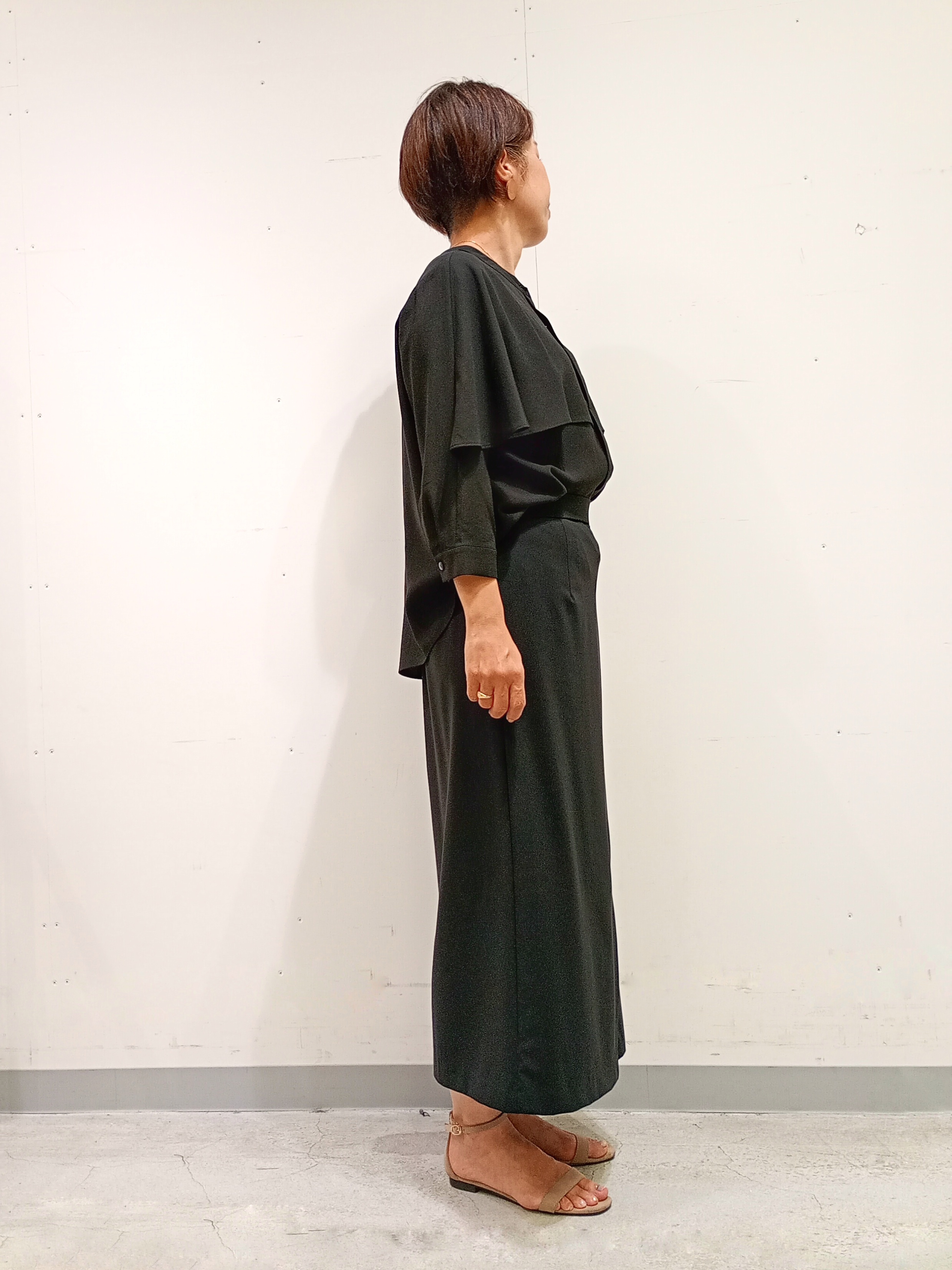 Kさんの「INDIVI｜【新作登場！着る日傘】 ケープ風ブラウス」を使ったコーディネート