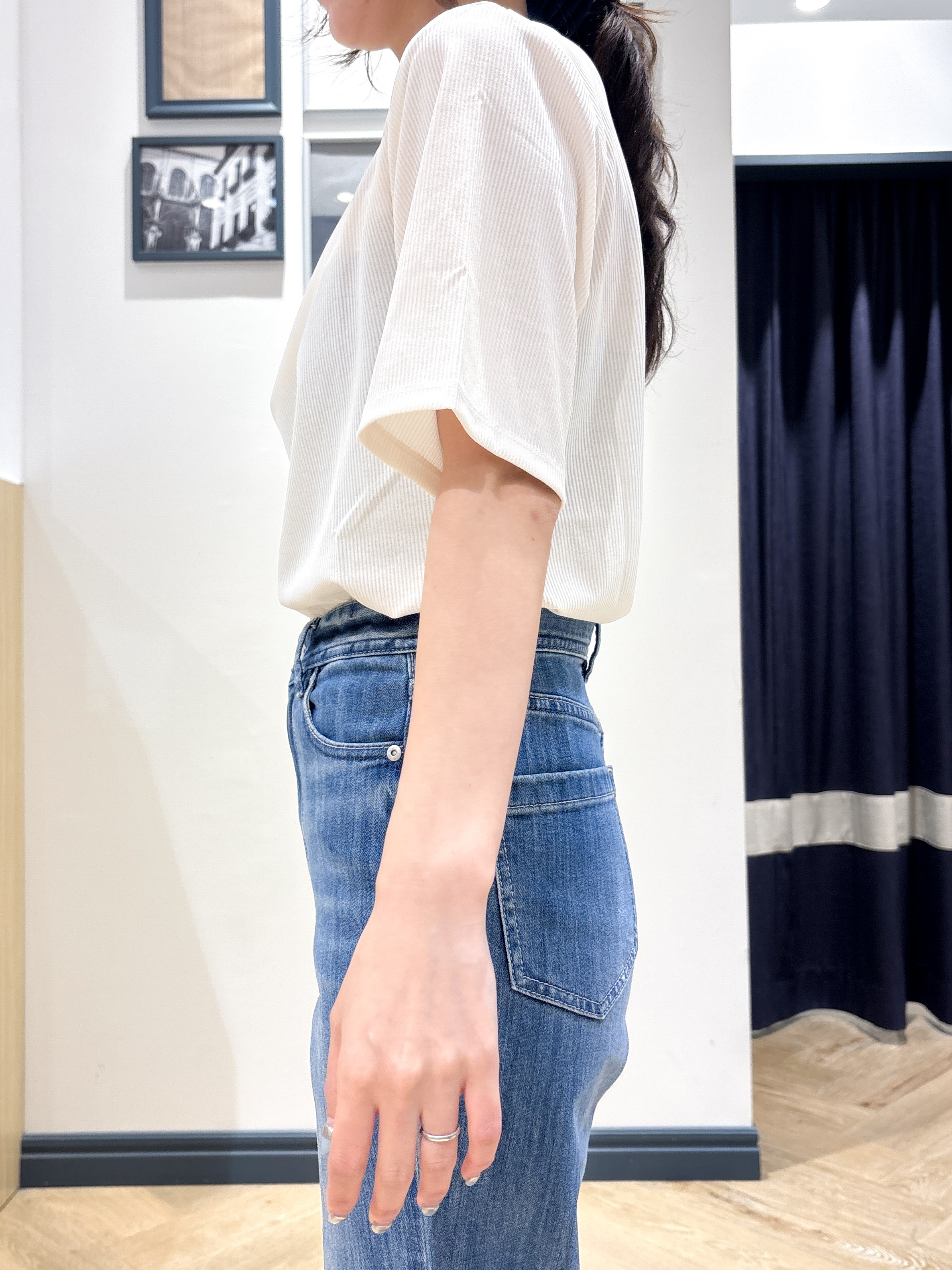 ayakaさんの「grove｜着るだけで旬顔 ドレープネックテレコTシャツ」を使ったコーディネート