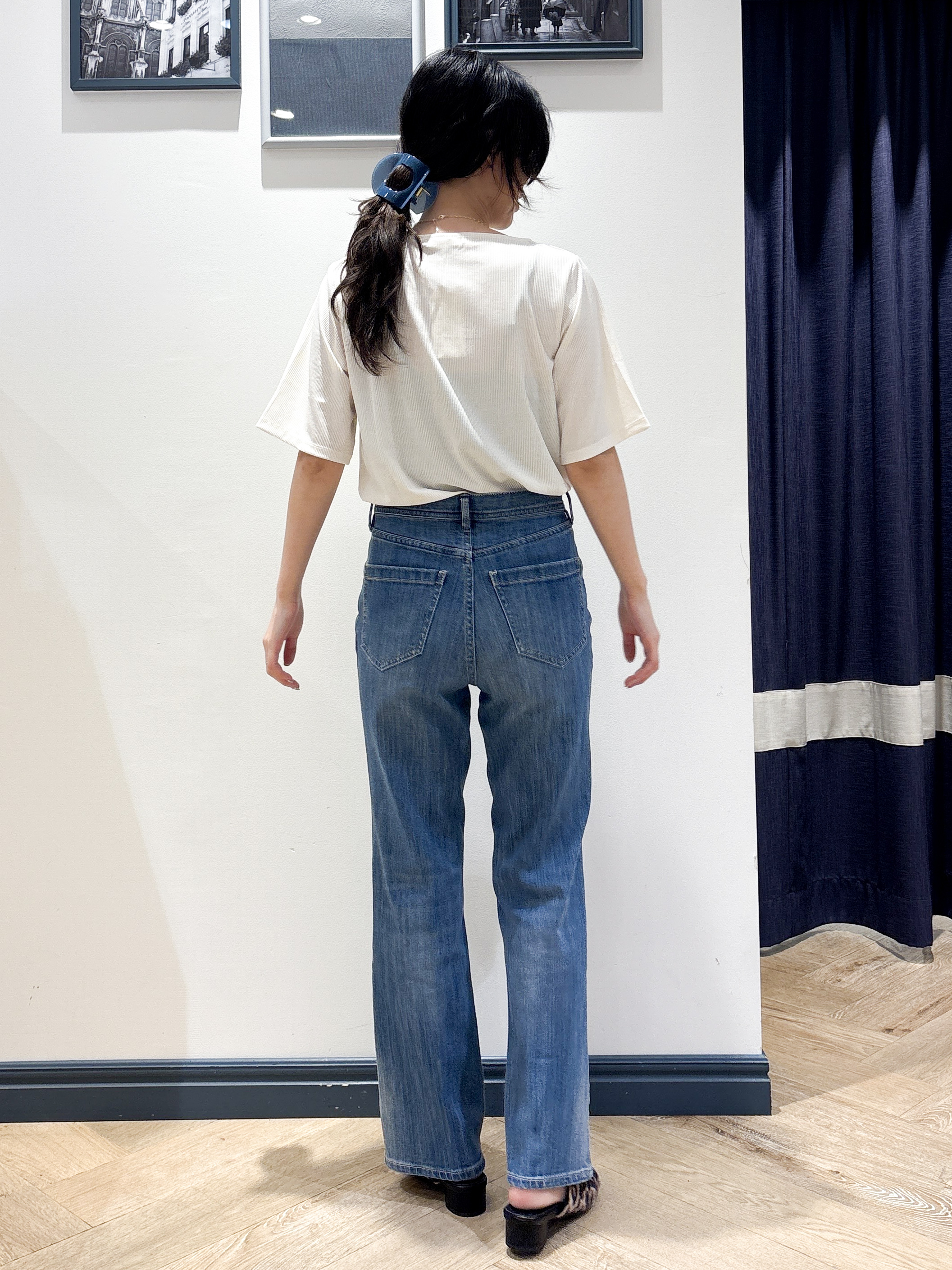 ayakaさんの「grove｜着るだけで旬顔 ドレープネックテレコTシャツ」を使ったコーディネート