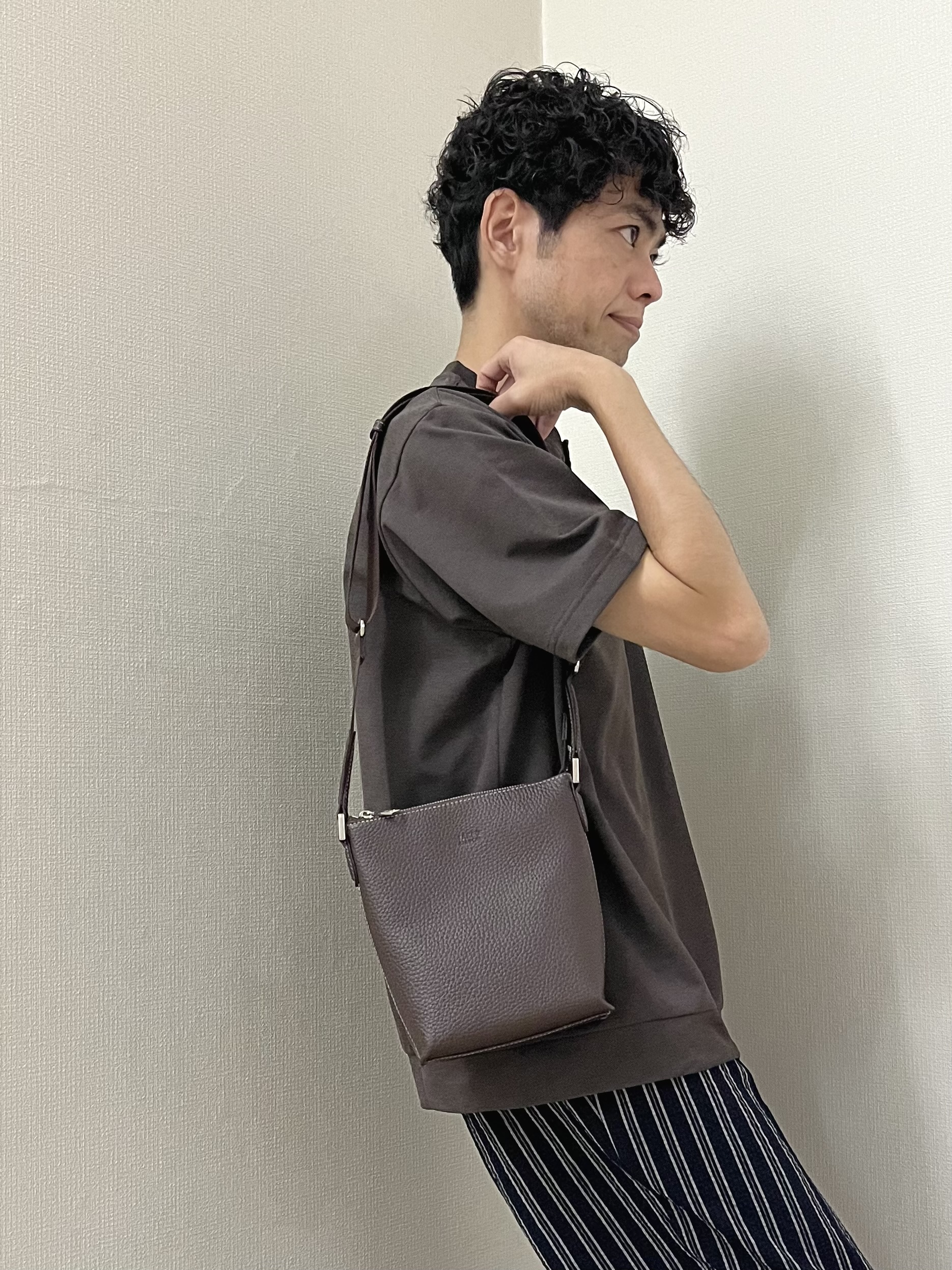 URAさんの「TAKEO KIKUCHI｜リネン ライク 鹿の子 ヘンリー ハーフ ヘンリー ネック」を使ったコーディネート