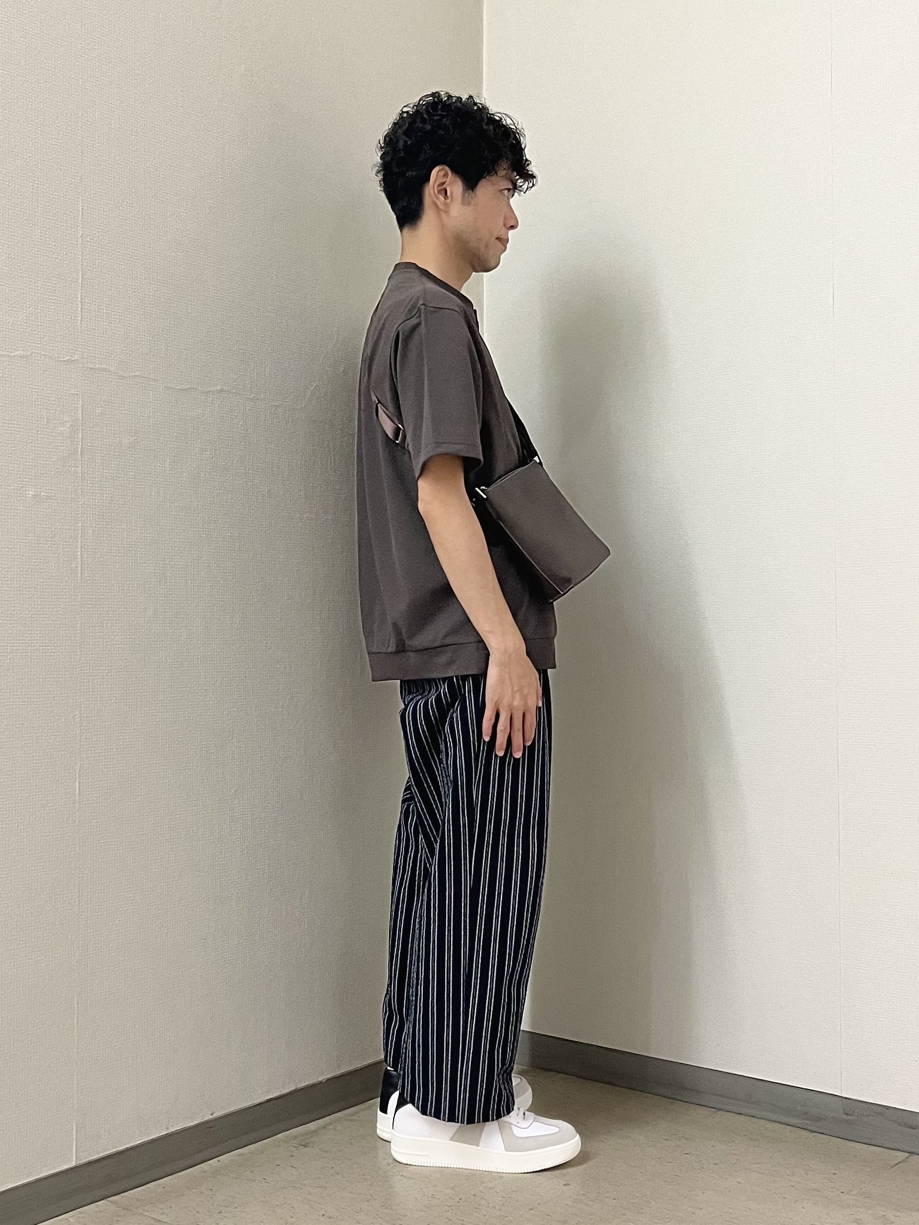 URAさんの「TAKEO KIKUCHI｜リネン ライク 鹿の子 ヘンリー ハーフ ヘンリー ネック」を使ったコーディネート