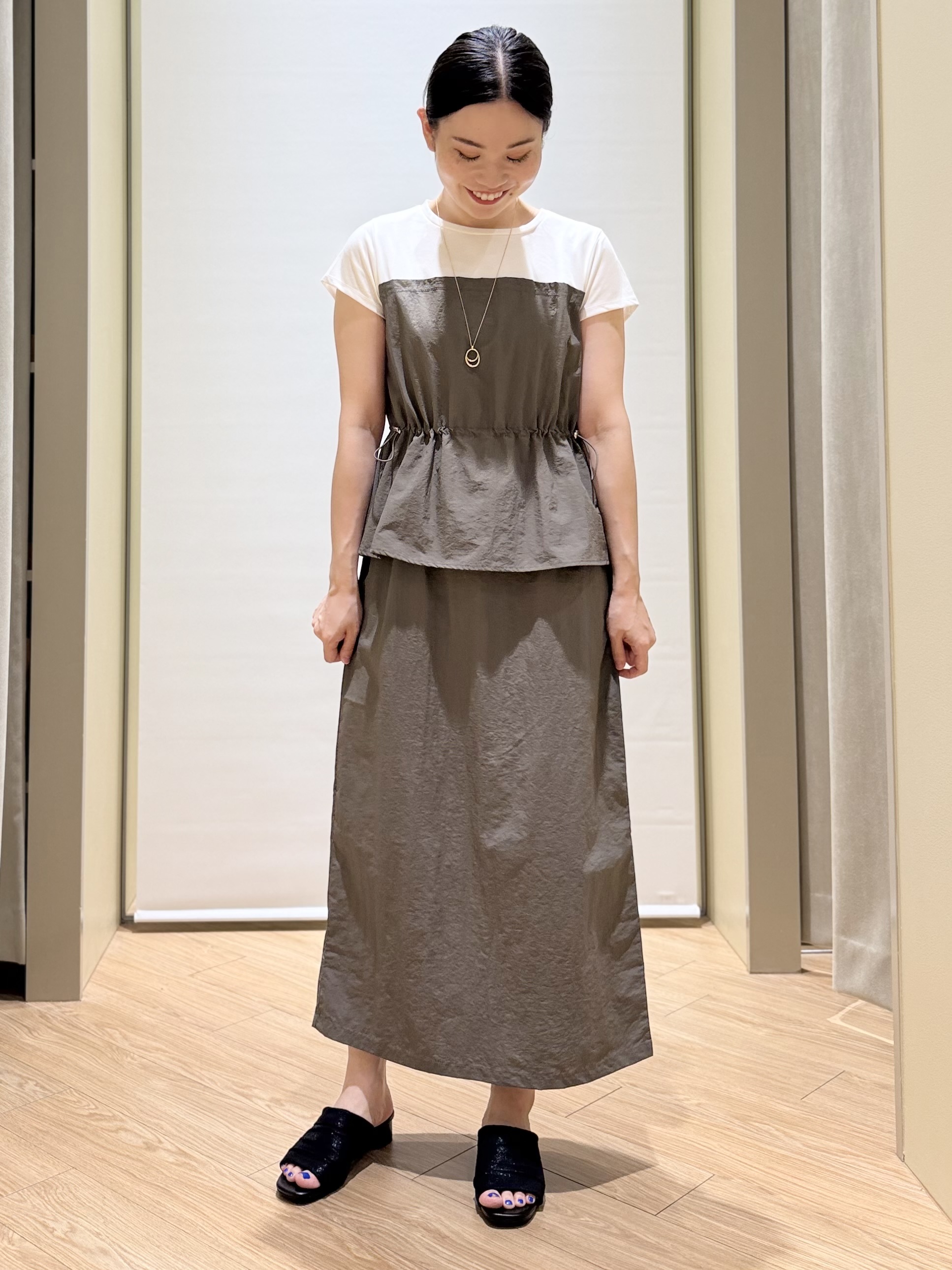 あんりさんの「grove｜【低身長さんも選べる着丈・洗濯機◎】1枚で旬顔！Tシャツドッキングドロストワンピース」を使ったコーディネート