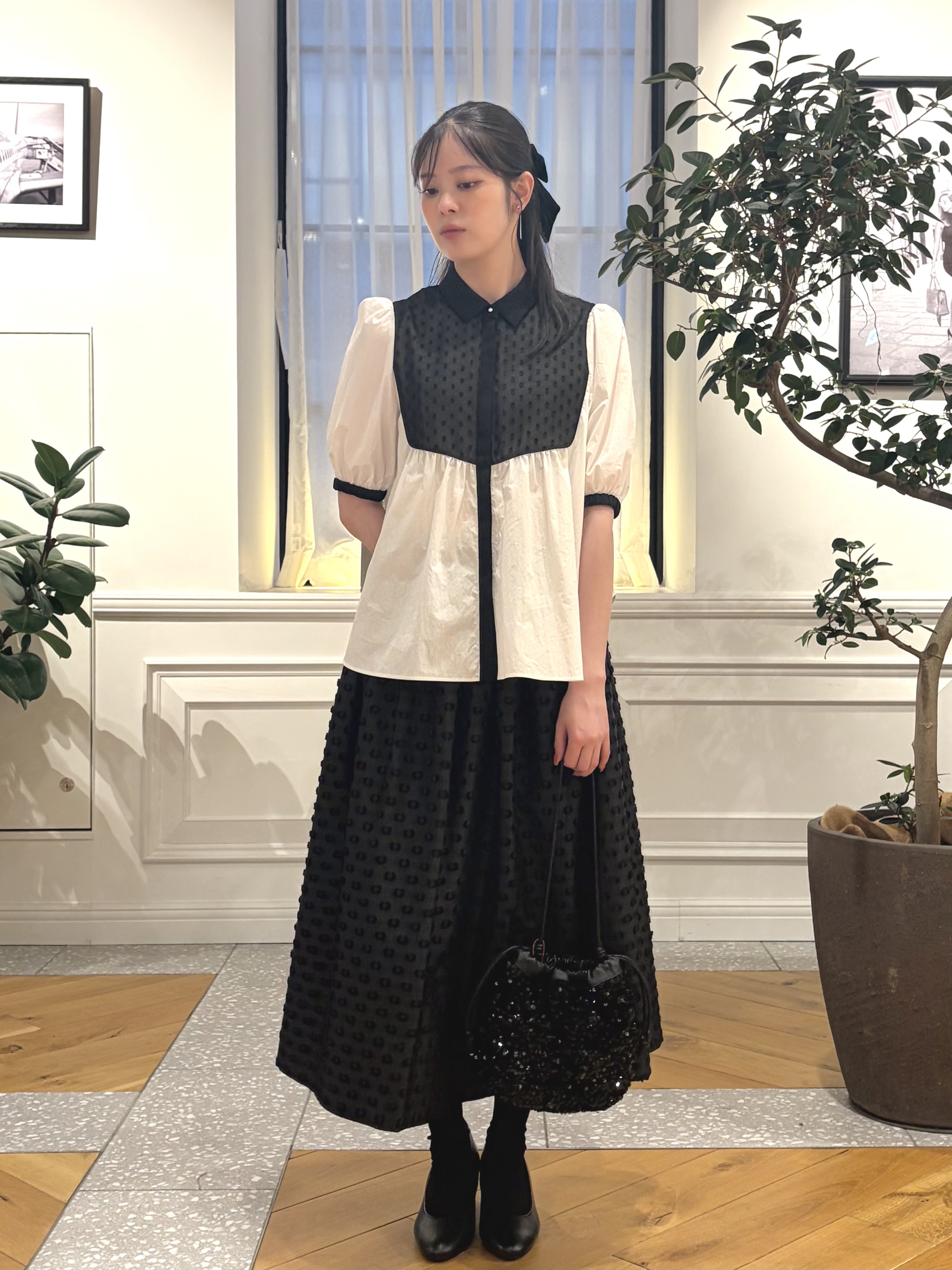 pupiさんの「DRESSTERIOR｜【着映え】パフスリーブ ブザムブラウス」を使ったコーディネート