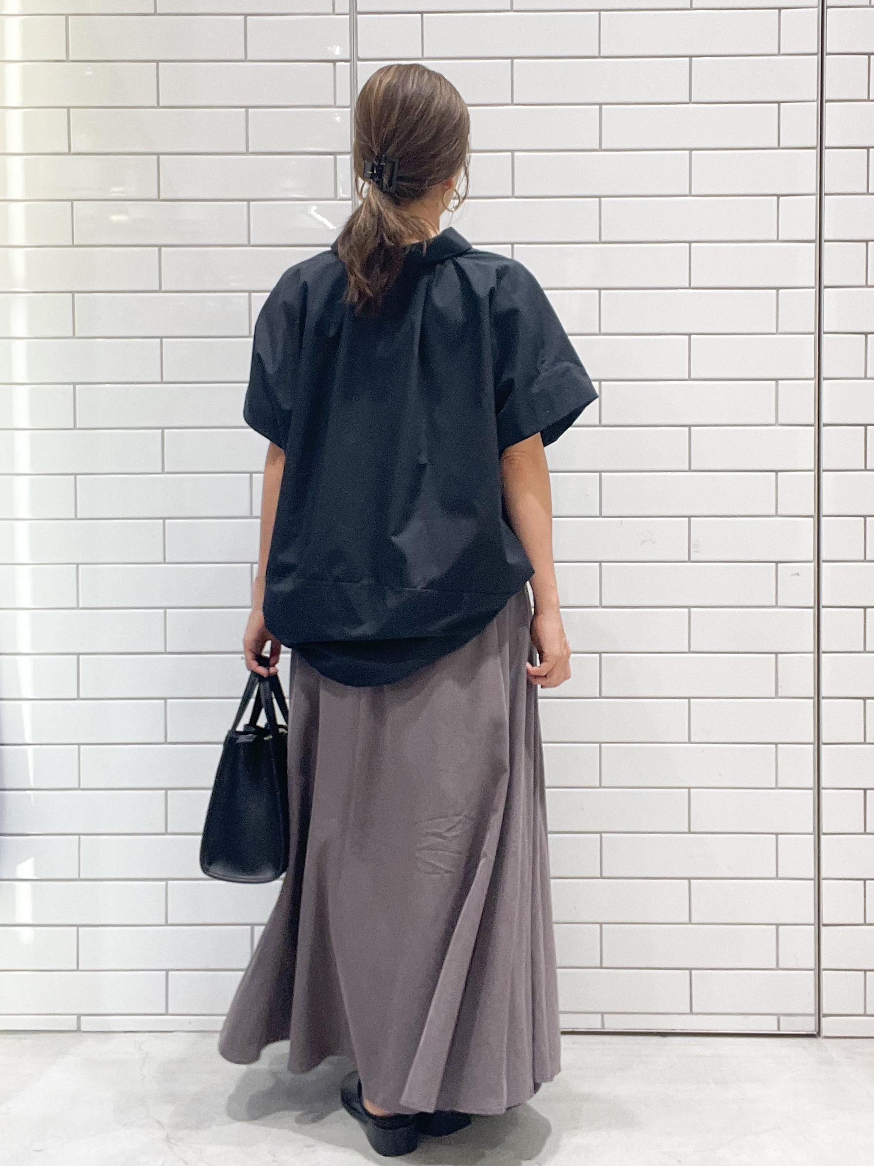 oiさんの「OPAQUE.CLIP｜タックニュアンスフォルムシャツ【洗濯機OK】」を使ったコーディネート