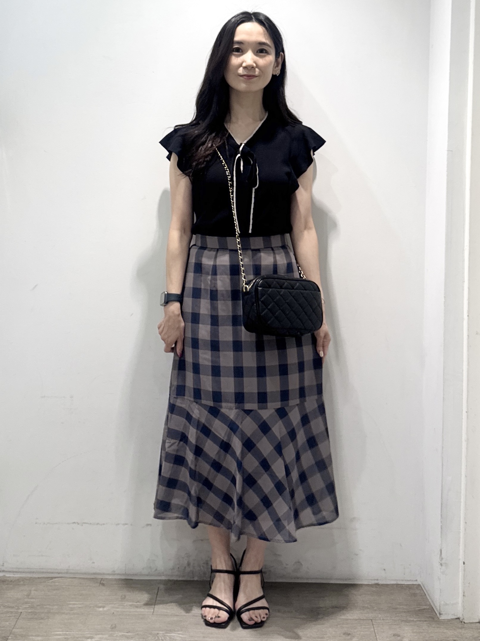 yuicciさんの「OPAQUE.CLIP｜【UVケア／接触冷感】バイカラーボウタイフリルトップス《洗濯機OK》」を使ったコーディネート