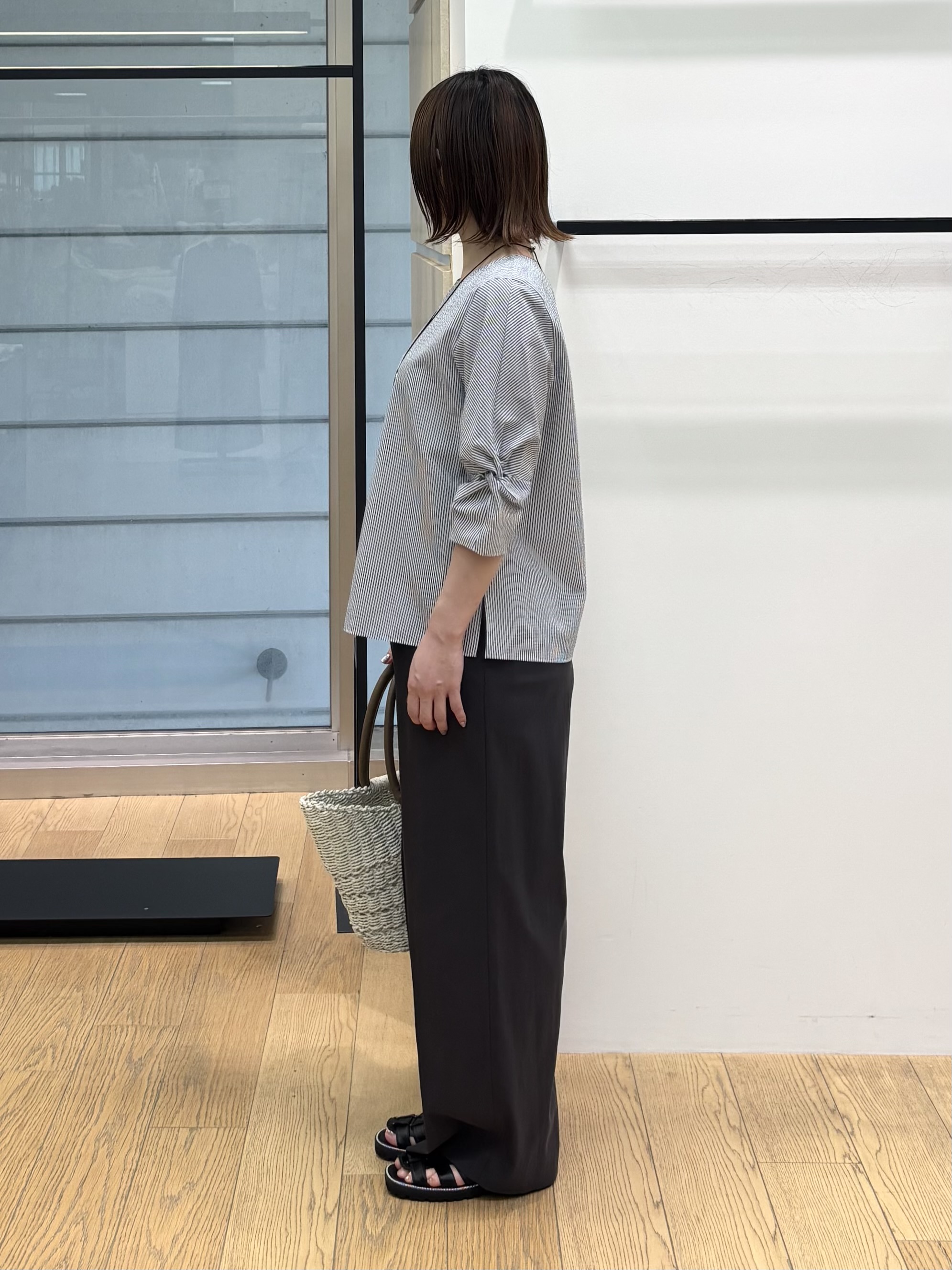 asamiさんの「INDIVI｜【撥水／UVケア】ねじり袖サッカートップス」を使ったコーディネート