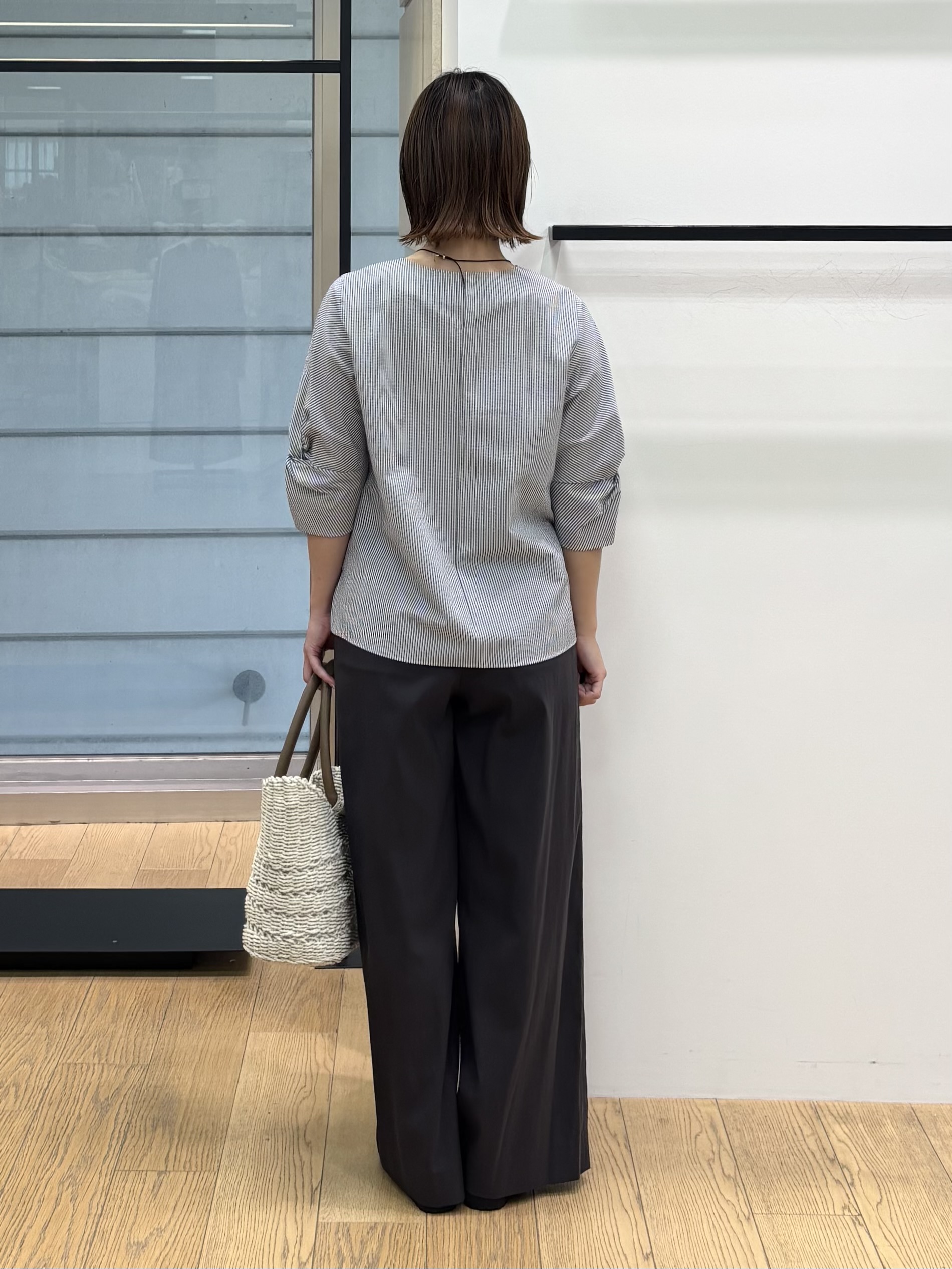 asamiさんの「INDIVI｜【撥水／UVケア】ねじり袖サッカートップス」を使ったコーディネート
