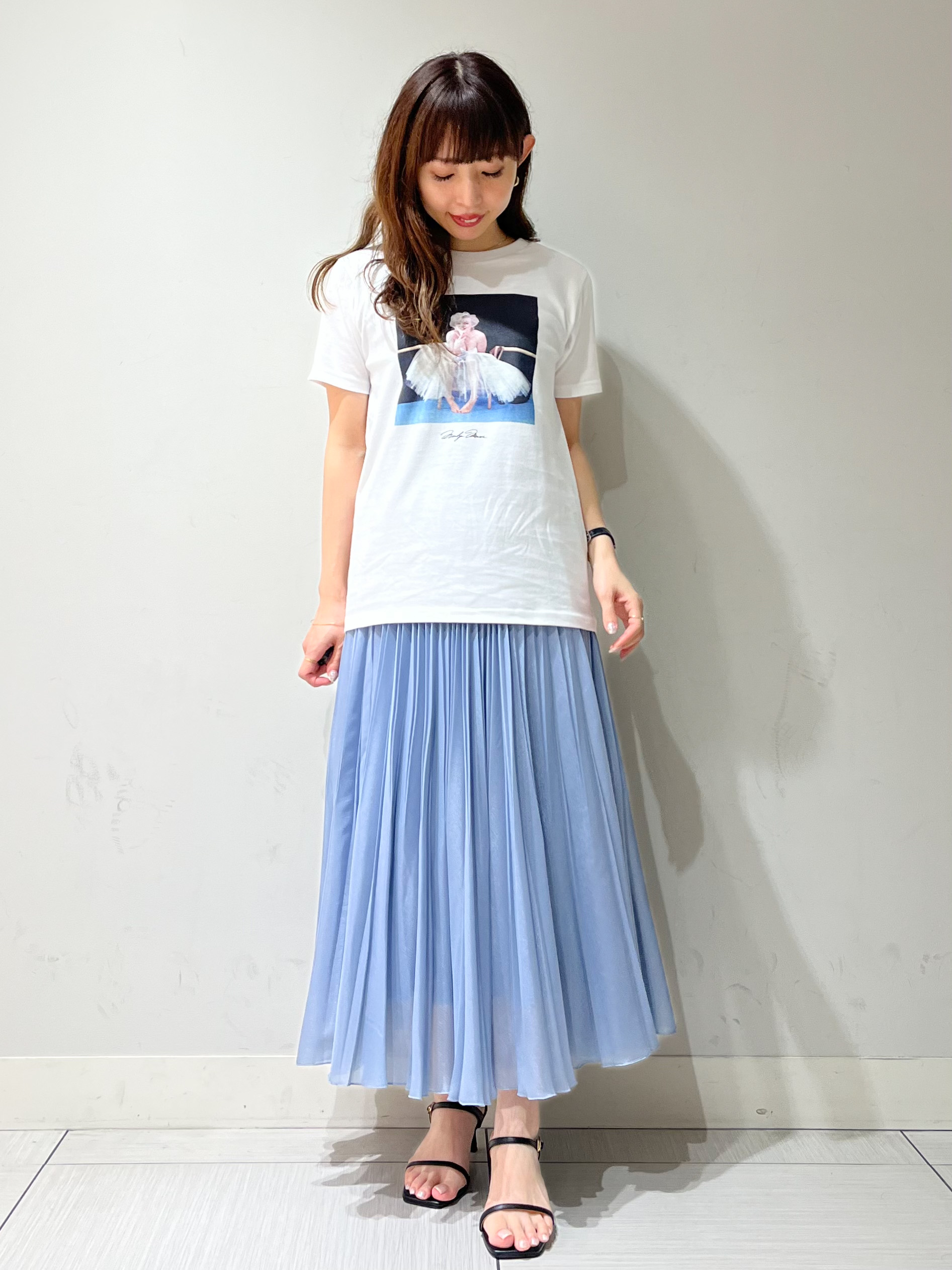 じゅんさんの「DRESSTERIOR｜【別注】マリリンモンロー/カラープリントTシャツ」を使ったコーディネート