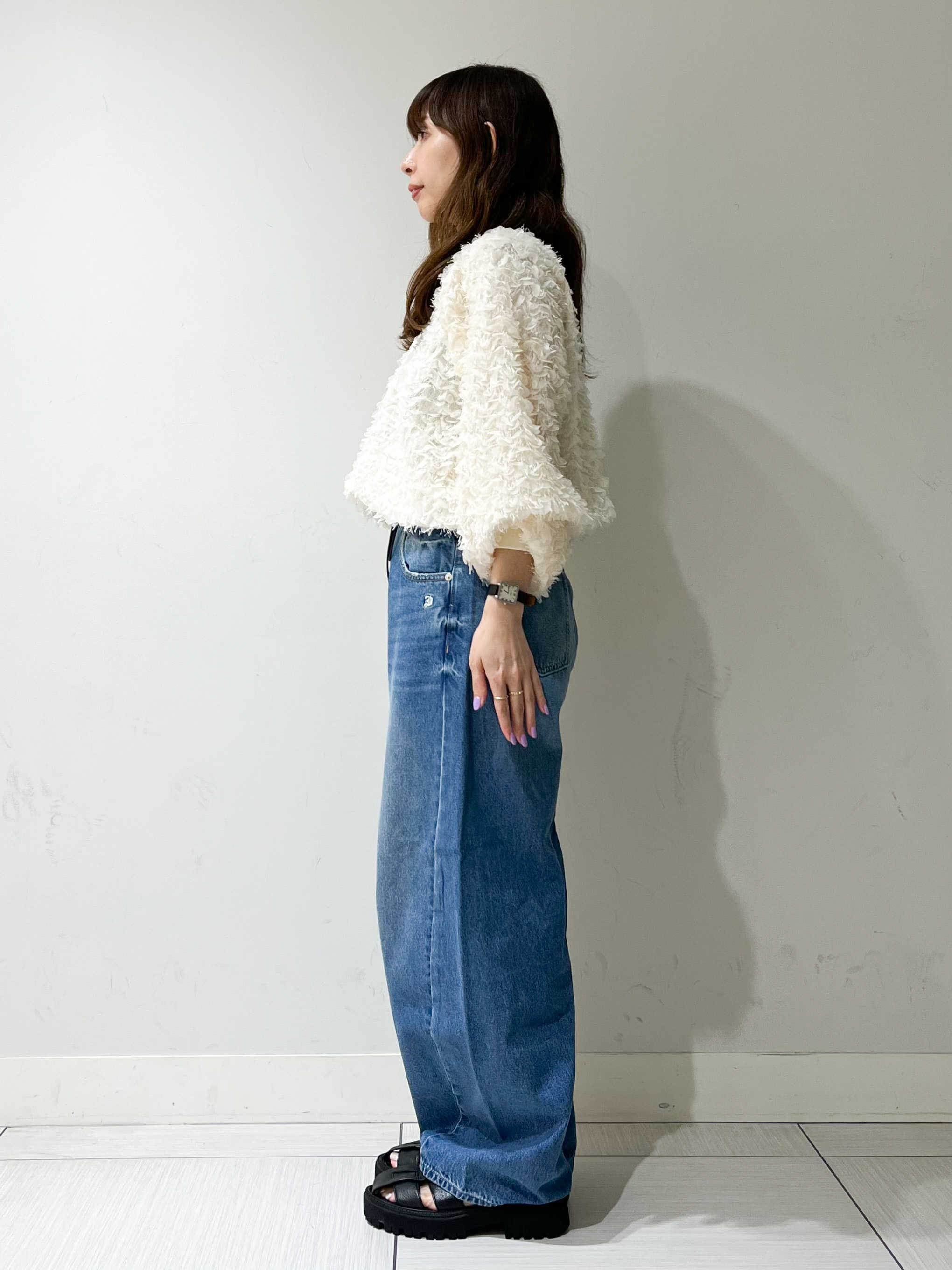 じゅんさんの「DRESSTERIOR｜provoke（プロヴォーク）【別注】 フワラーモチーフブラウス」を使ったコーディネート