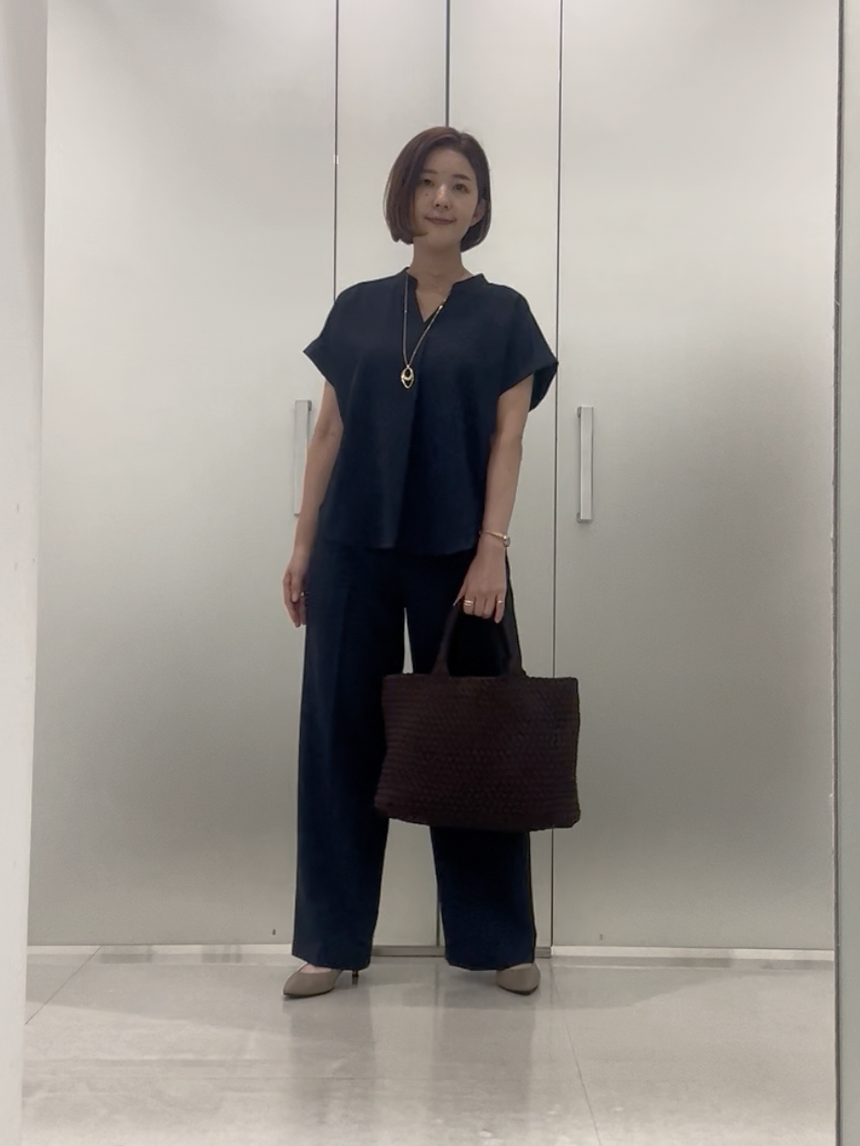 まどかさんの「UNTITLED｜【セットアップ可/通気性/UVカット】エアリークールブラウス」を使ったコーディネート
