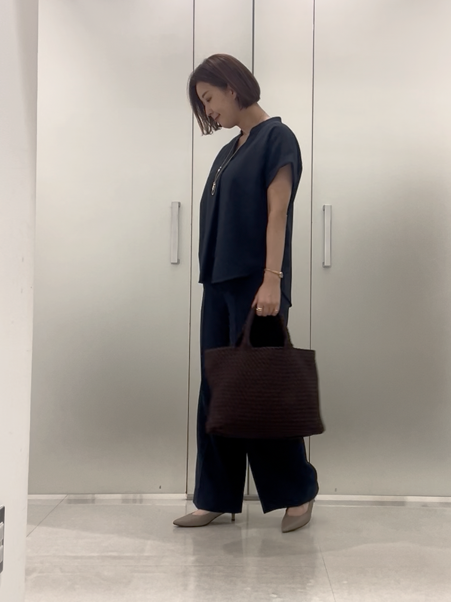 まどかさんの「UNTITLED｜【セットアップ可/通気性/UVカット】エアリークールブラウス」を使ったコーディネート
