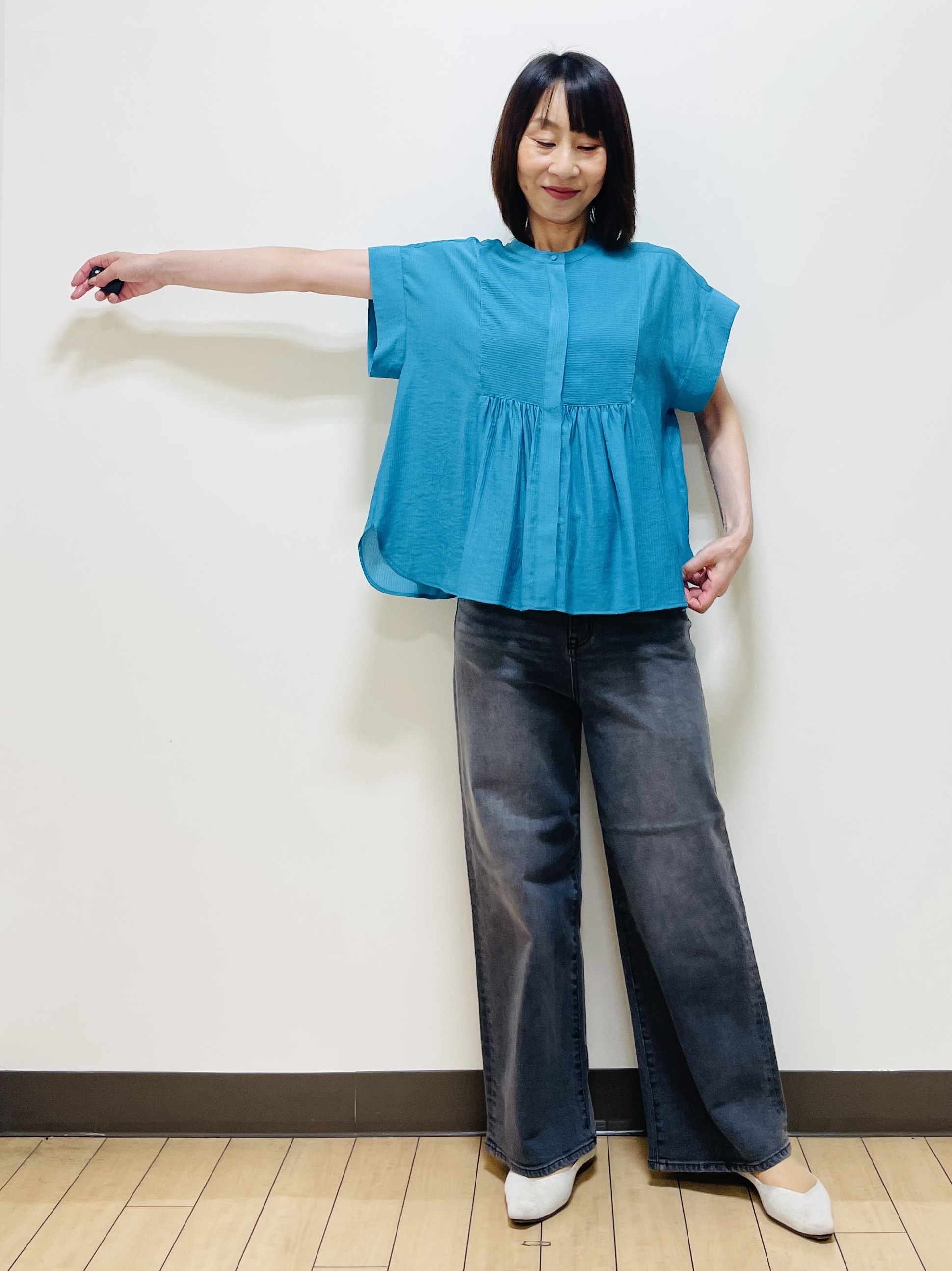Riiさんの「Reflect｜ドビーストライプドルマンスリーブブラウス」を使ったコーディネート