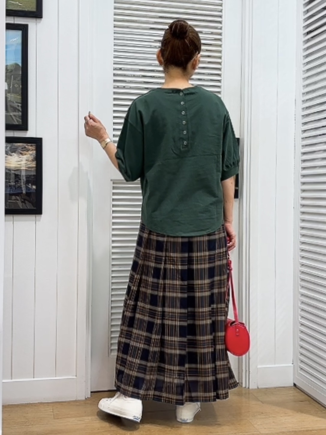 Yasucoさんの「Dessin｜バックヘンリーカットソー5分袖」を使ったコーディネート