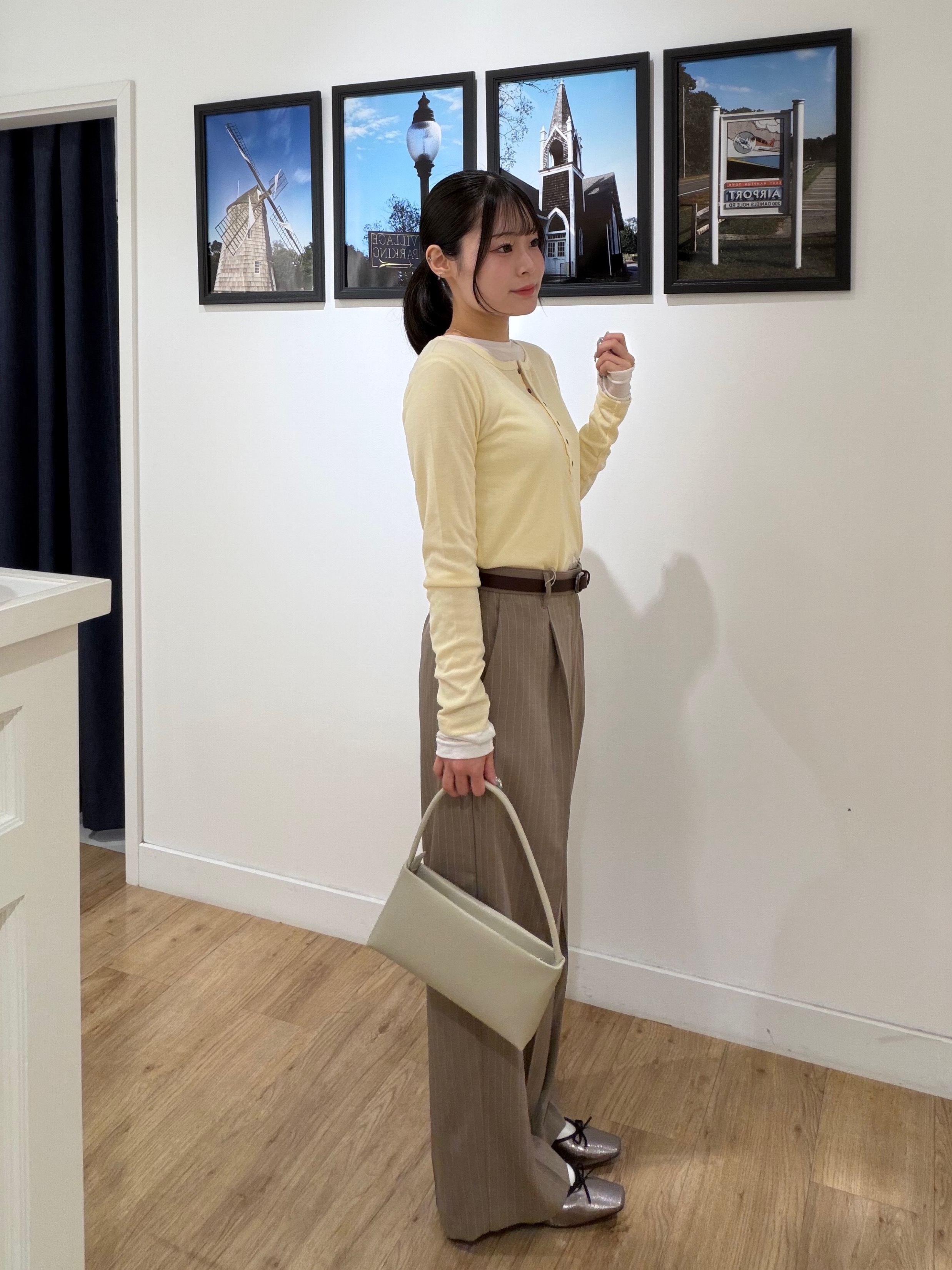 秦美里さんの「Dessin｜クルーネックシアーロングTシャツ」を使ったコーディネート