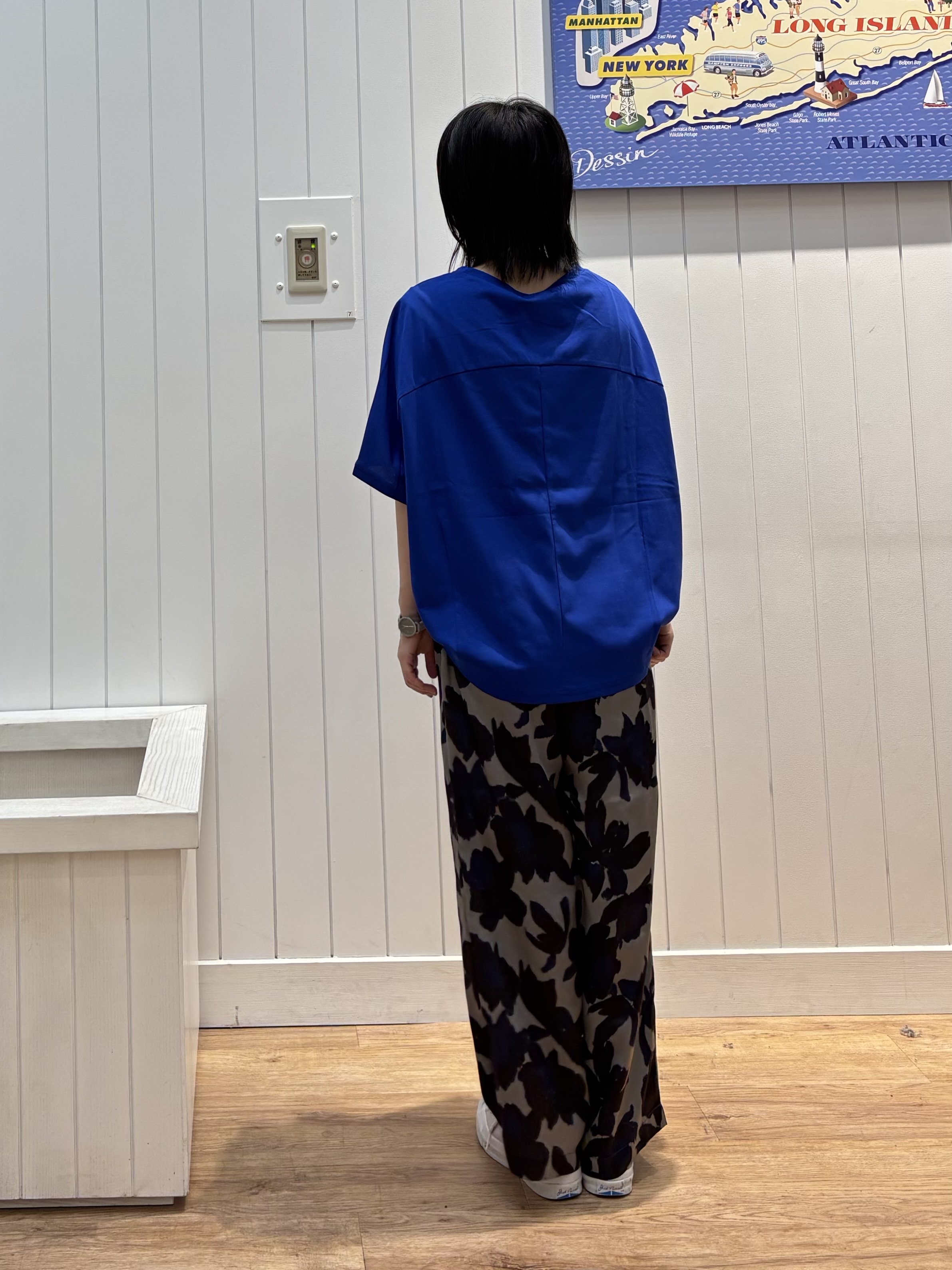 OKADAさんの「Dessin｜【汗シミ防止/UVカット】ドルマンスリーブ プルオーバー」を使ったコーディネート