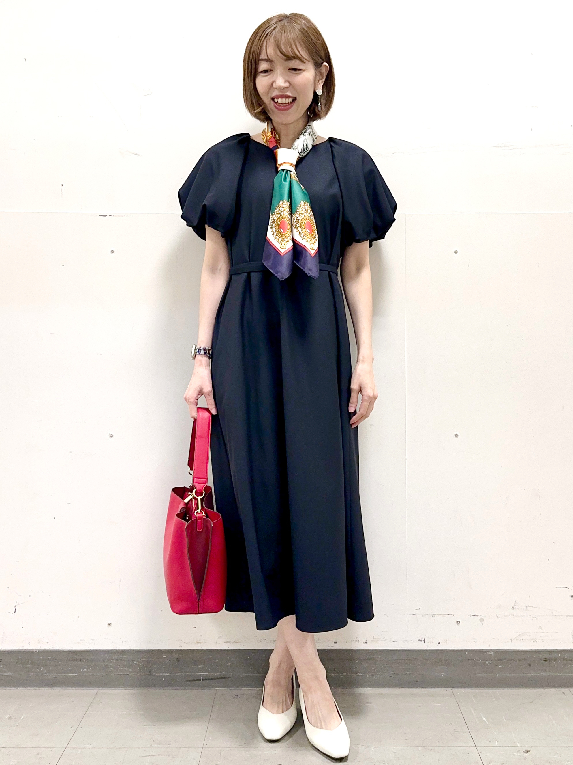 イト子さんの「Reflect｜【UVカット／手洗い可】パフスリーブ Vネックワンピース」を使ったコーディネート