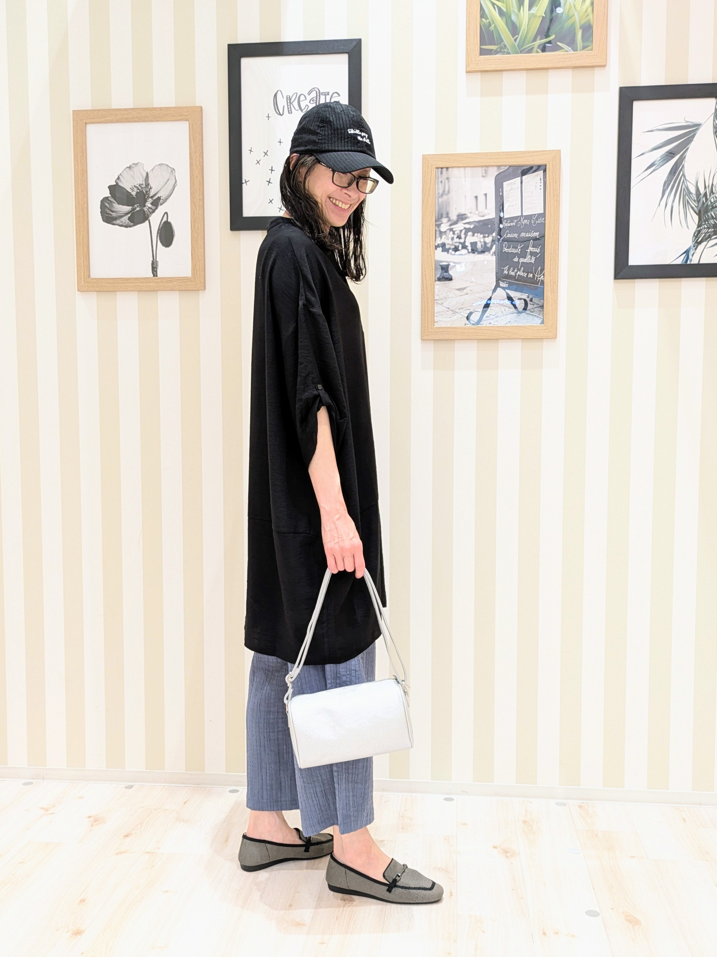 Mikiさんの「SHOO･LA･RUE｜【ひんやり/S-LL/洗濯後しわになりにくい】体型カバーにも ゆるっとリラックス 7分袖チュニック」を使ったコーディネート