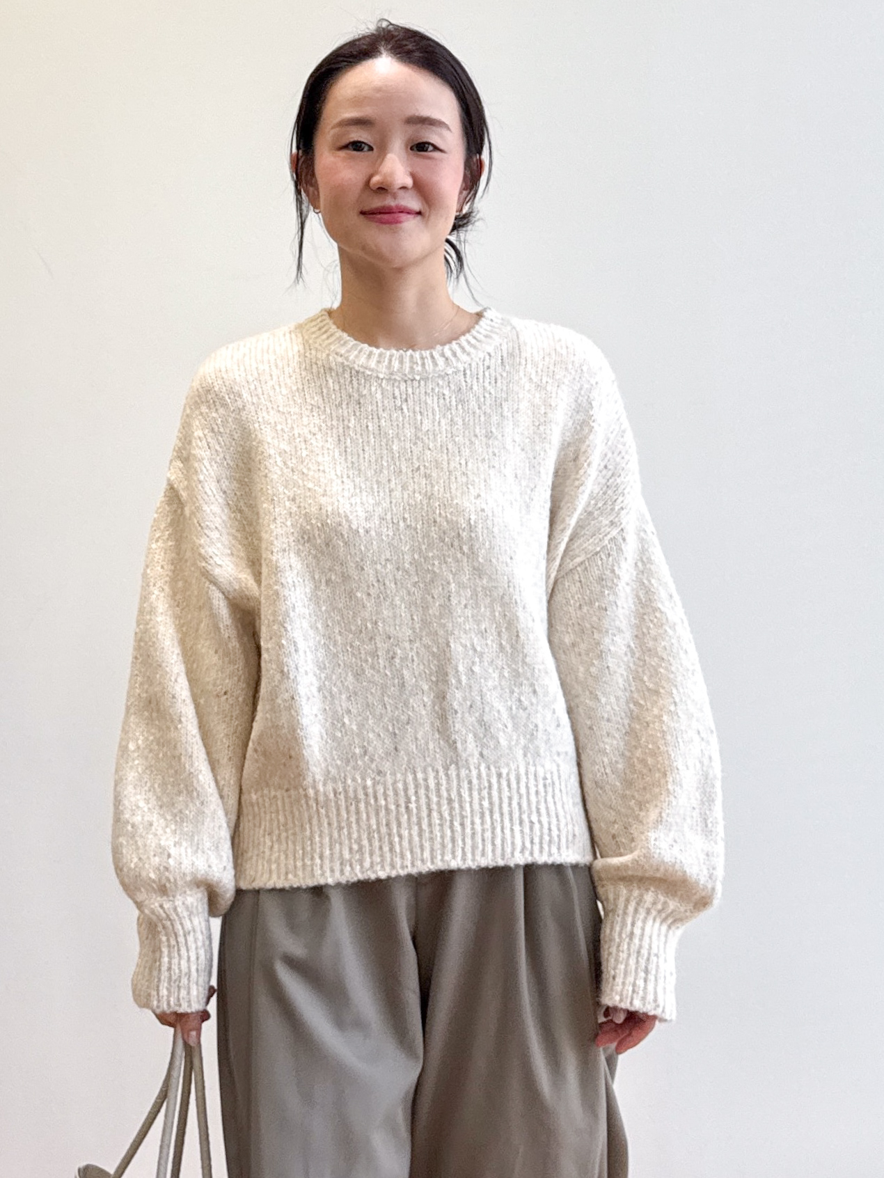 そねなおさんの「OPAQUE.CLIP｜タックバレルパンツ【洗濯機OK】」を使ったコーディネート