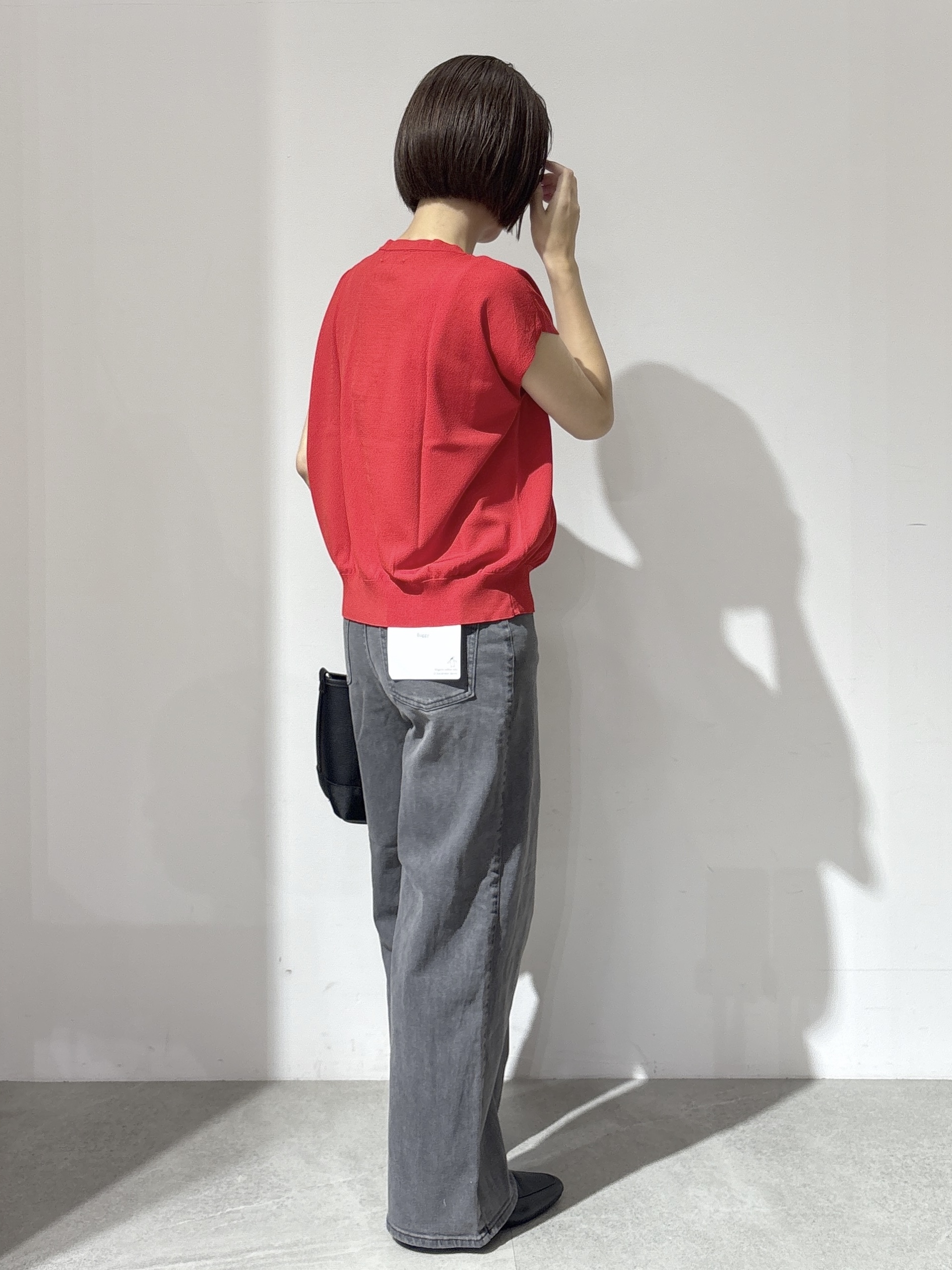 NAKAさんの「OPAQUE.CLIP｜【接触冷感／UV】フリルフレンチスリーブニット《洗濯機OK》」を使ったコーディネート