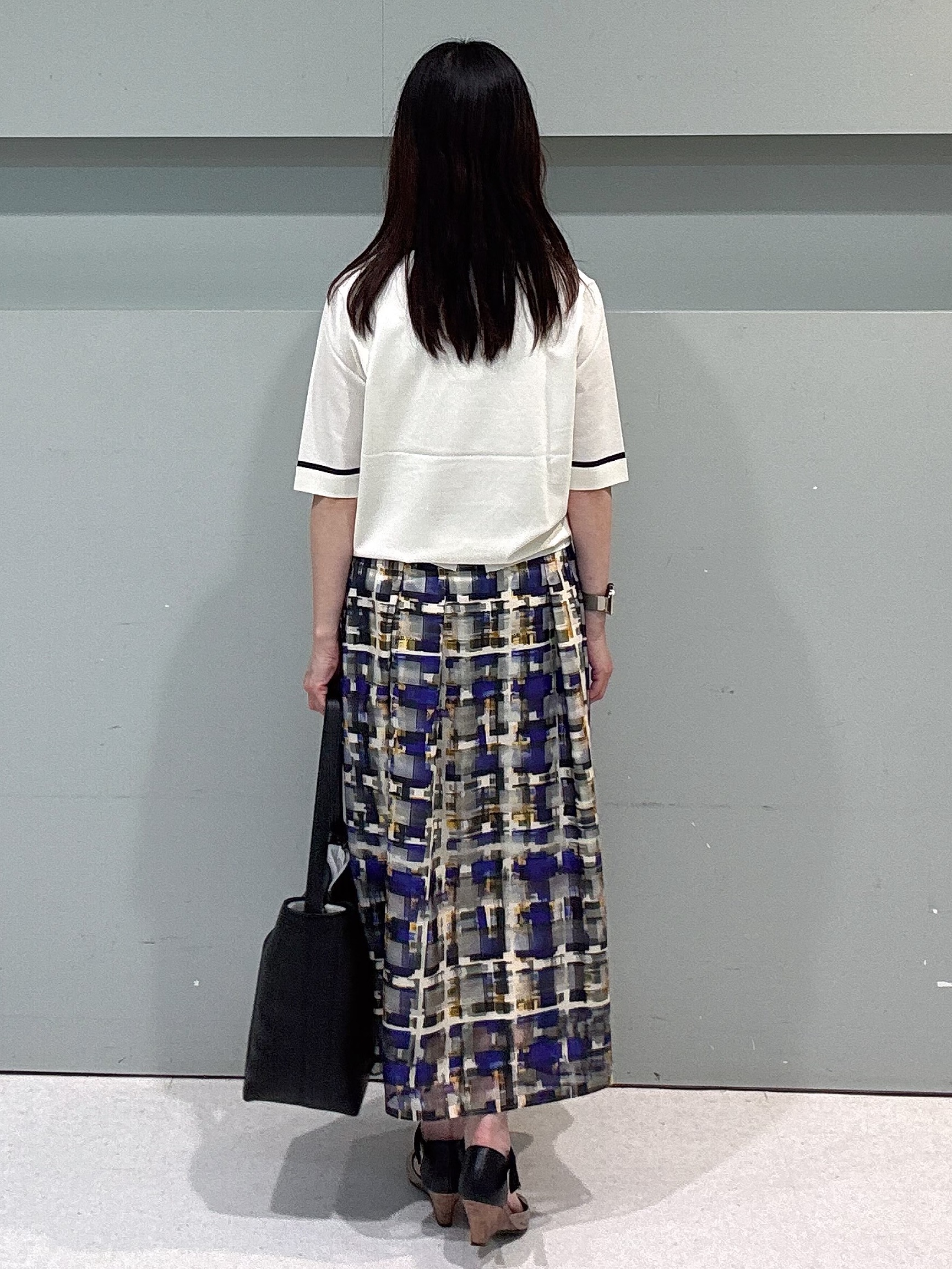 makiさんの「UNTITLED｜【アンサンブル可能】コンパクトニットカーディガン」を使ったコーディネート