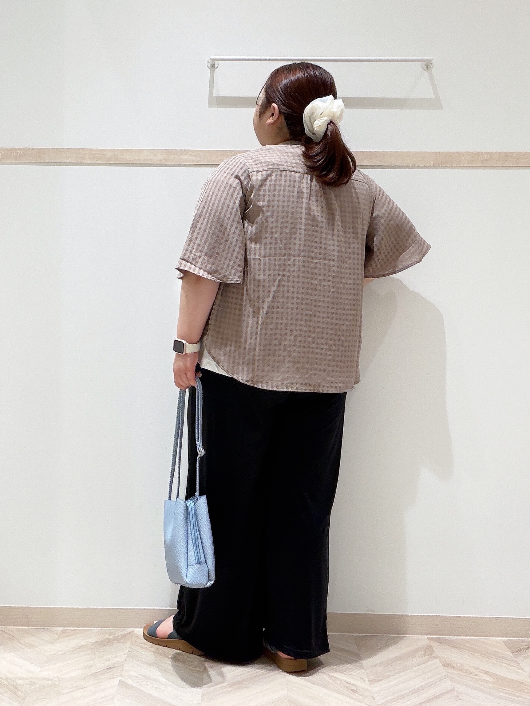 ゆめかさんの「SHOO･LA･RUE｜【洗濯機可/S-LL】大人も甘すぎず着られる ギンガムシアーブラウス」を使ったコーディネート
