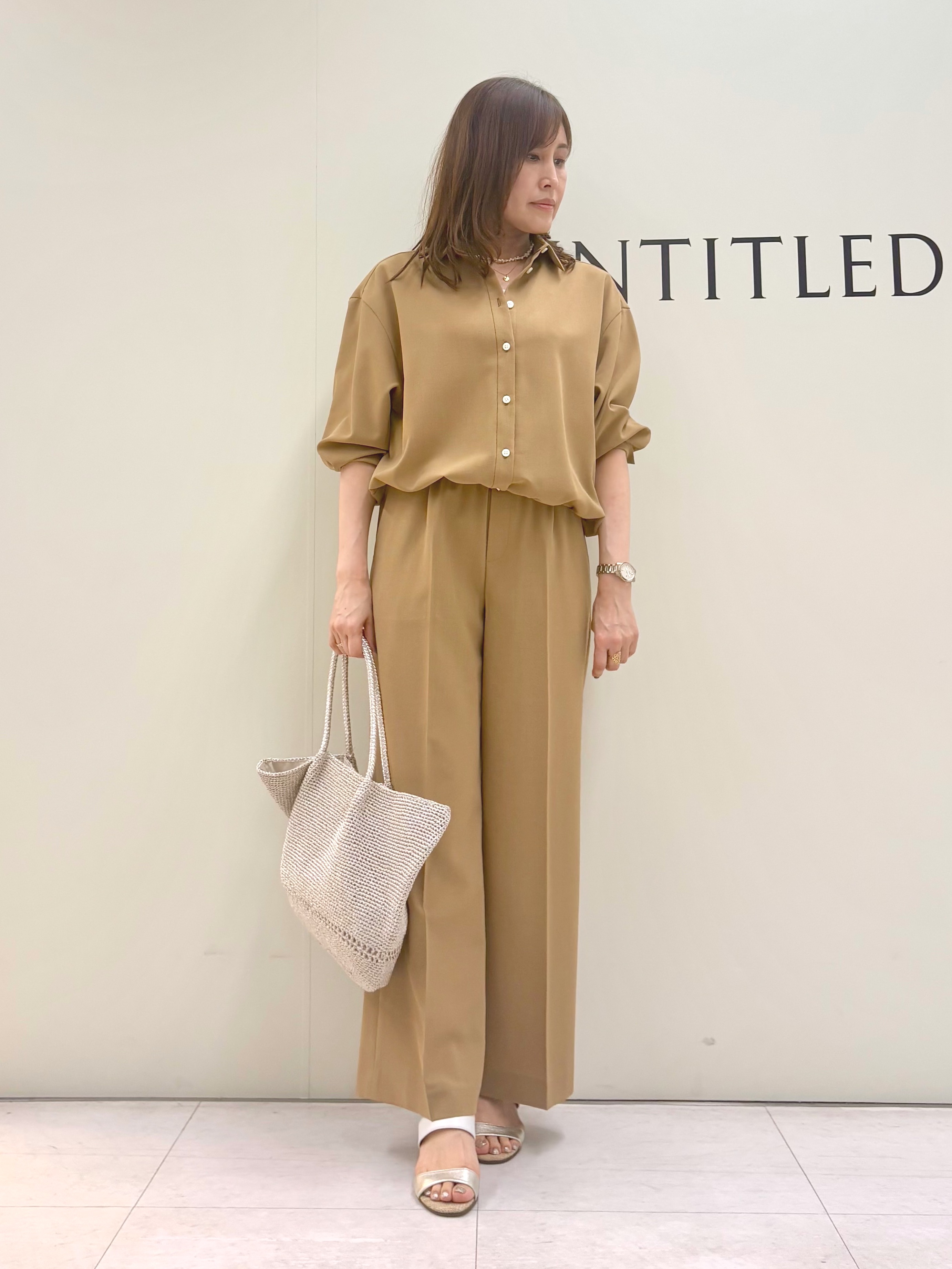 Sakaiさんの「UNTITLED｜【セットアップ可/UVカット/接触冷感】エアリークールドロストシャツ」を使ったコーディネート